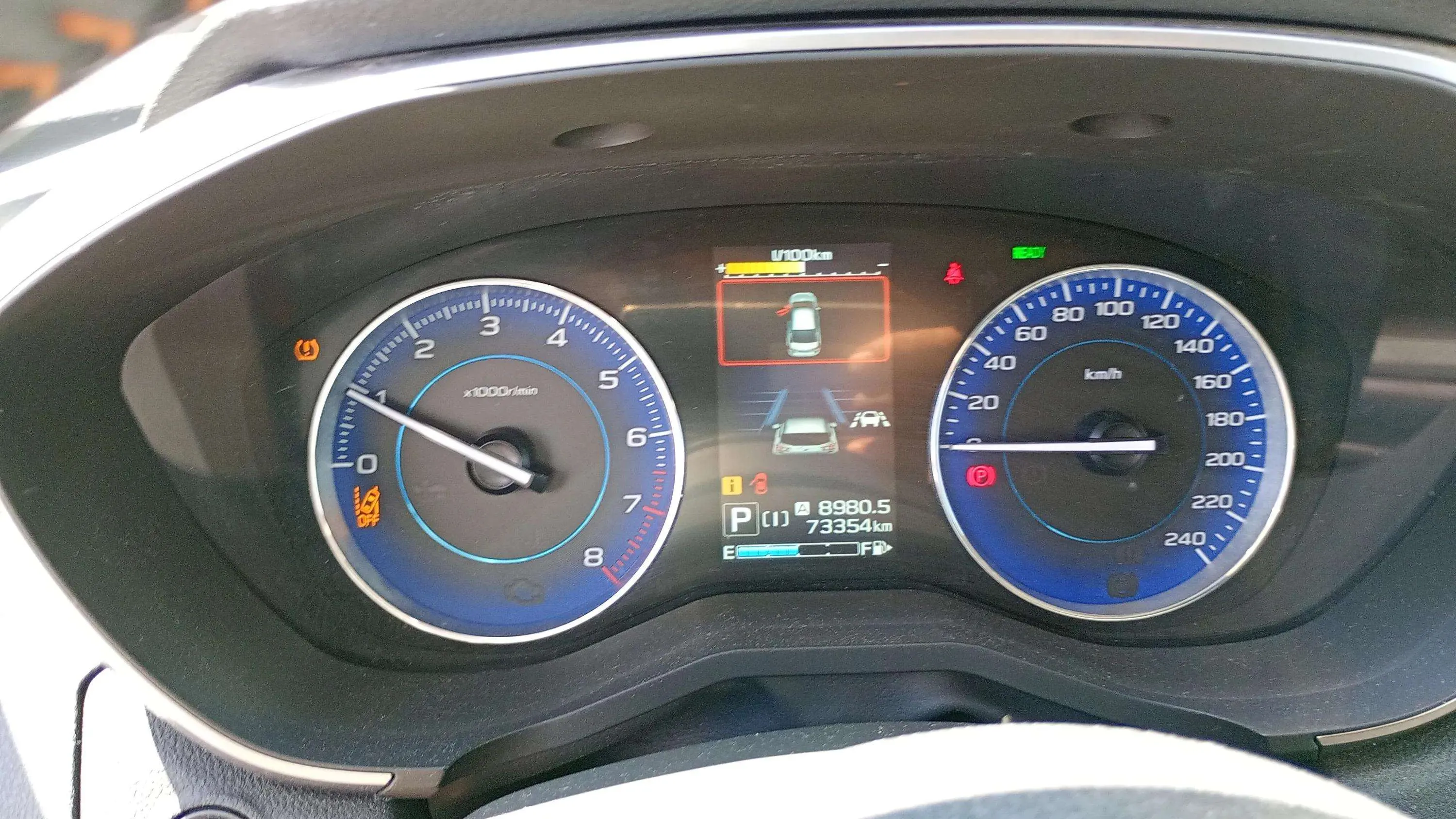 Subaru XV 2.0i Hybrid CVT Executive Plus - foto 12