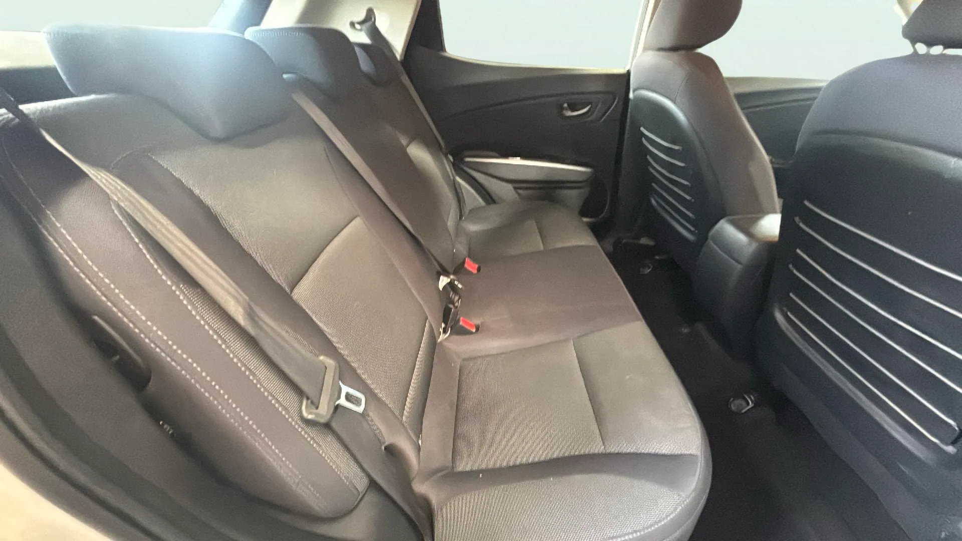 SsangYong Tivoli G12T Urban Plus - foto 15