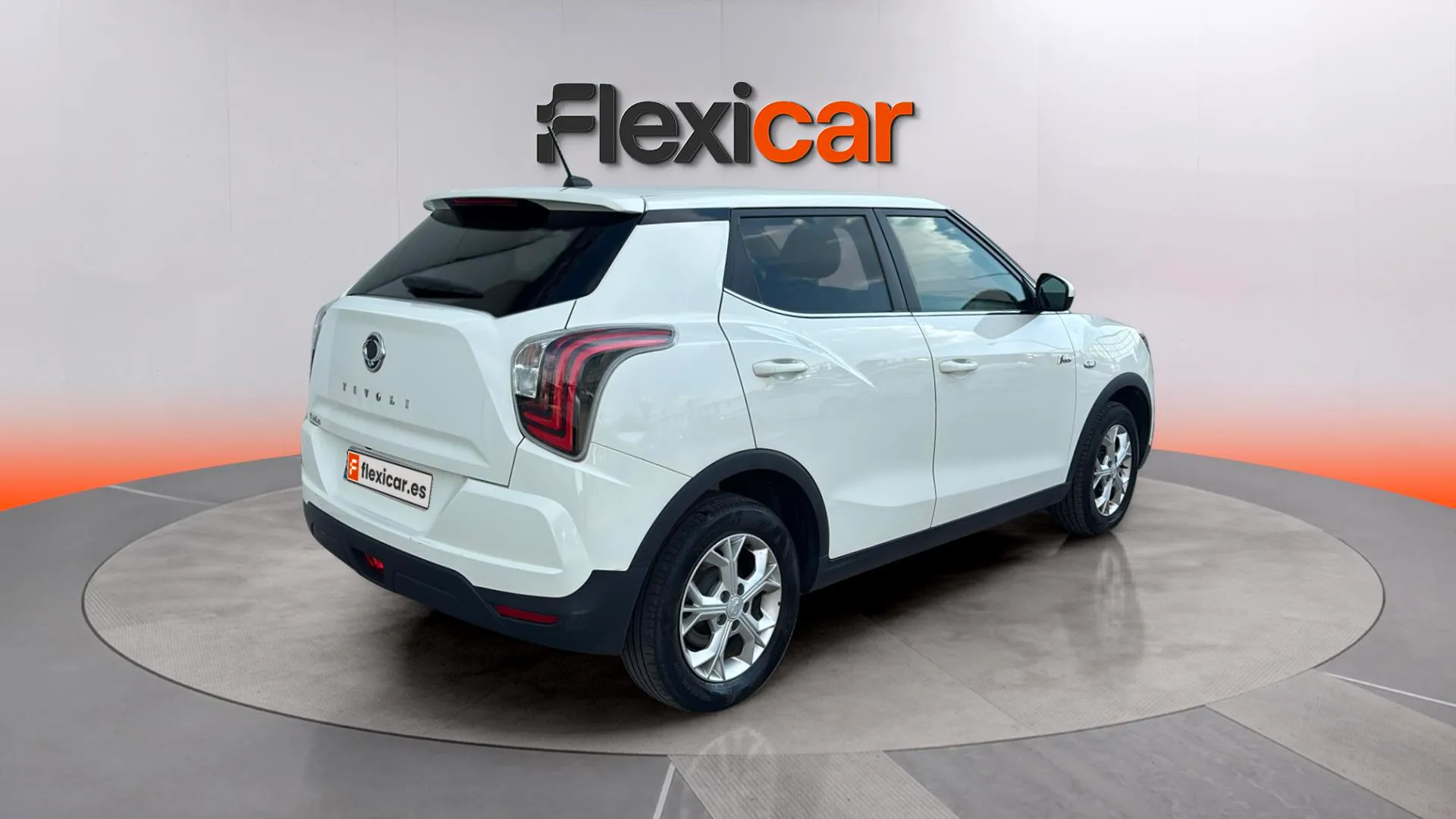 SsangYong Tivoli G12T Urban Plus - foto 7