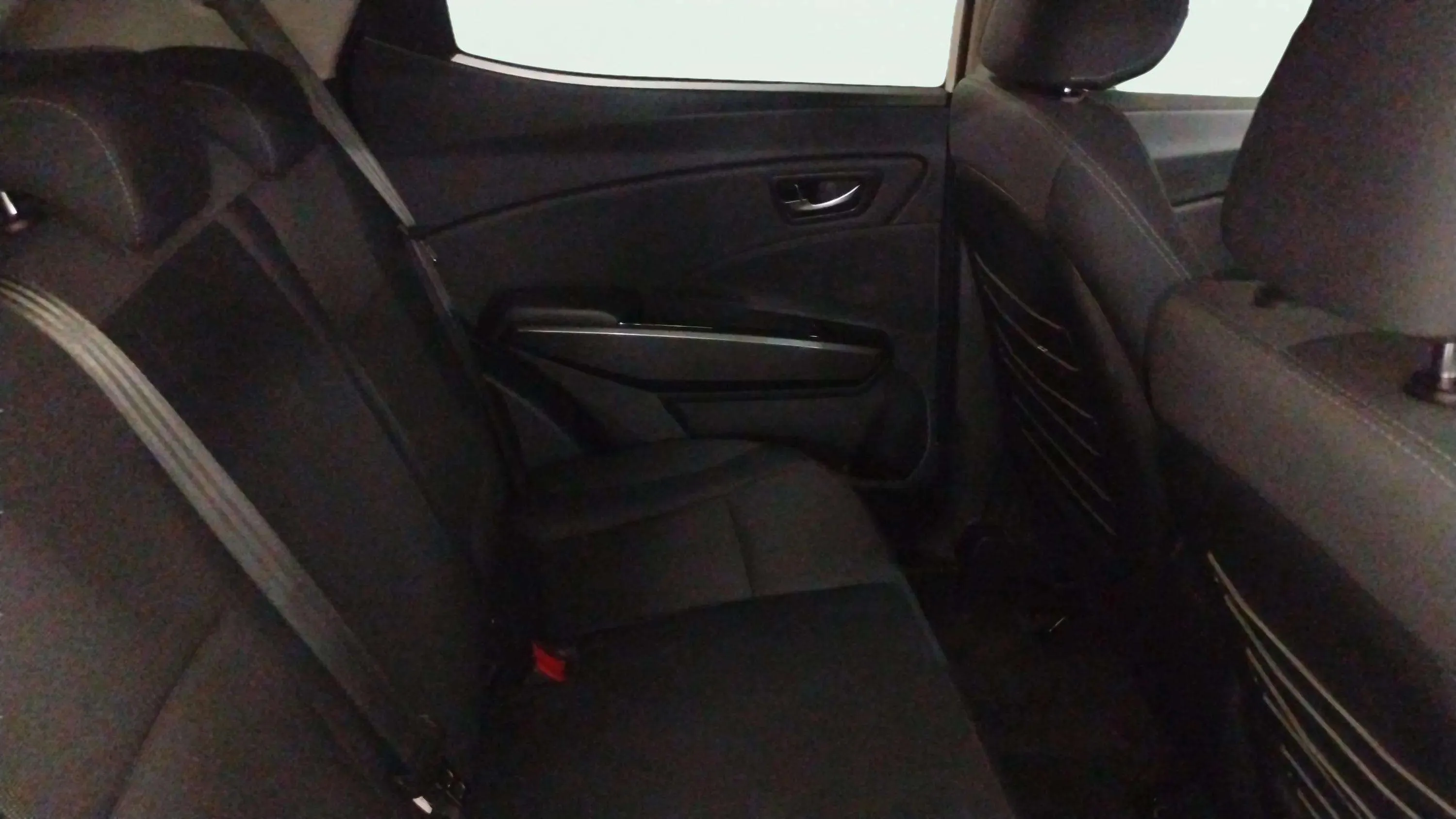 SsangYong Tivoli G15T Limited - foto 16