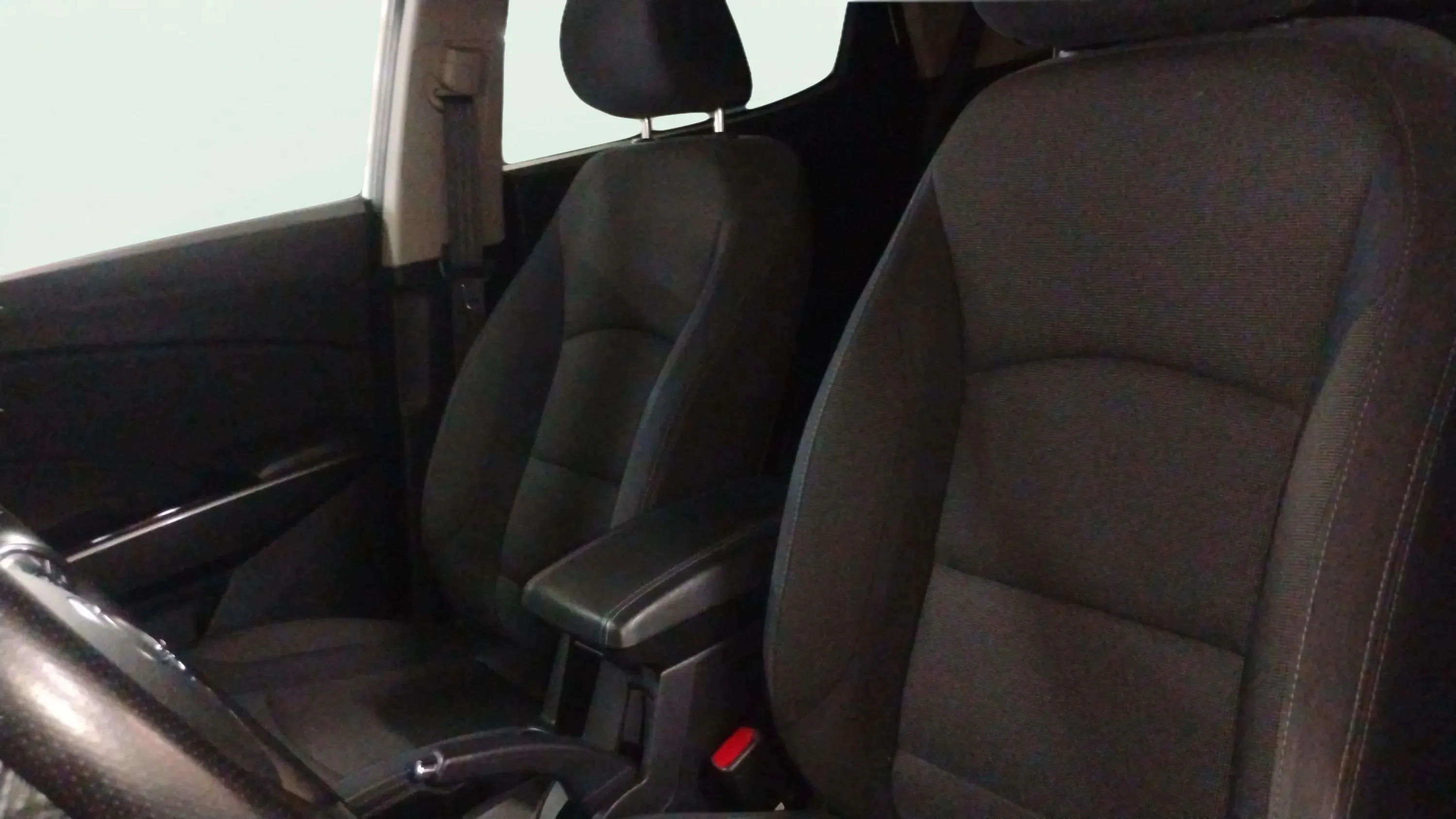 SsangYong Tivoli G15T Limited - foto 8