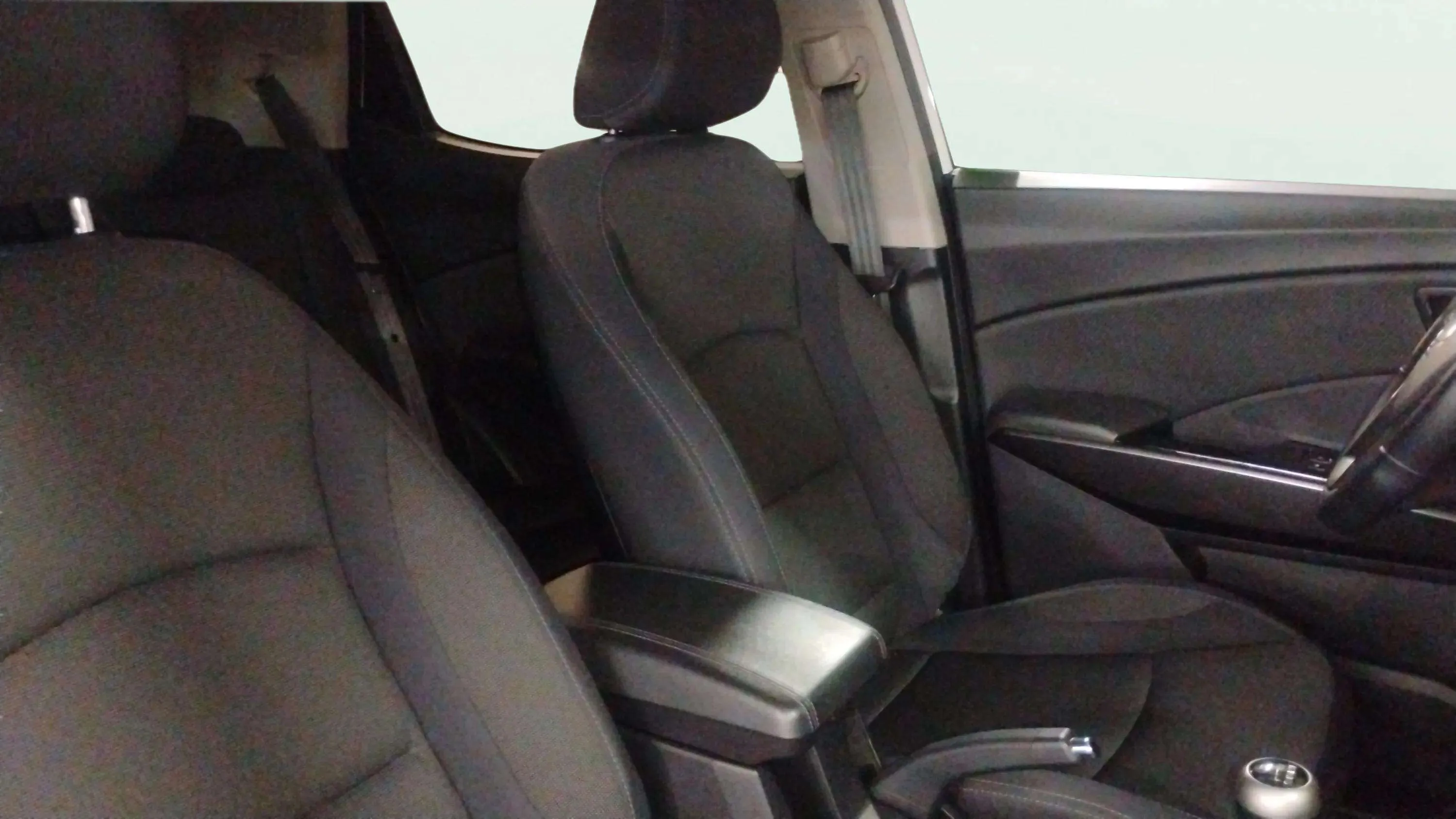 SsangYong Tivoli G15T Limited - foto 11