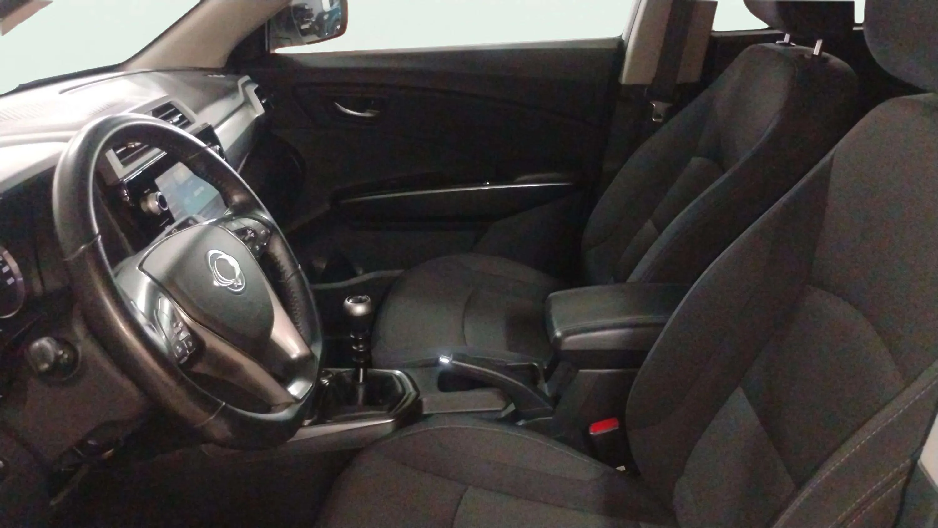 SsangYong Tivoli G15T Limited - foto 7