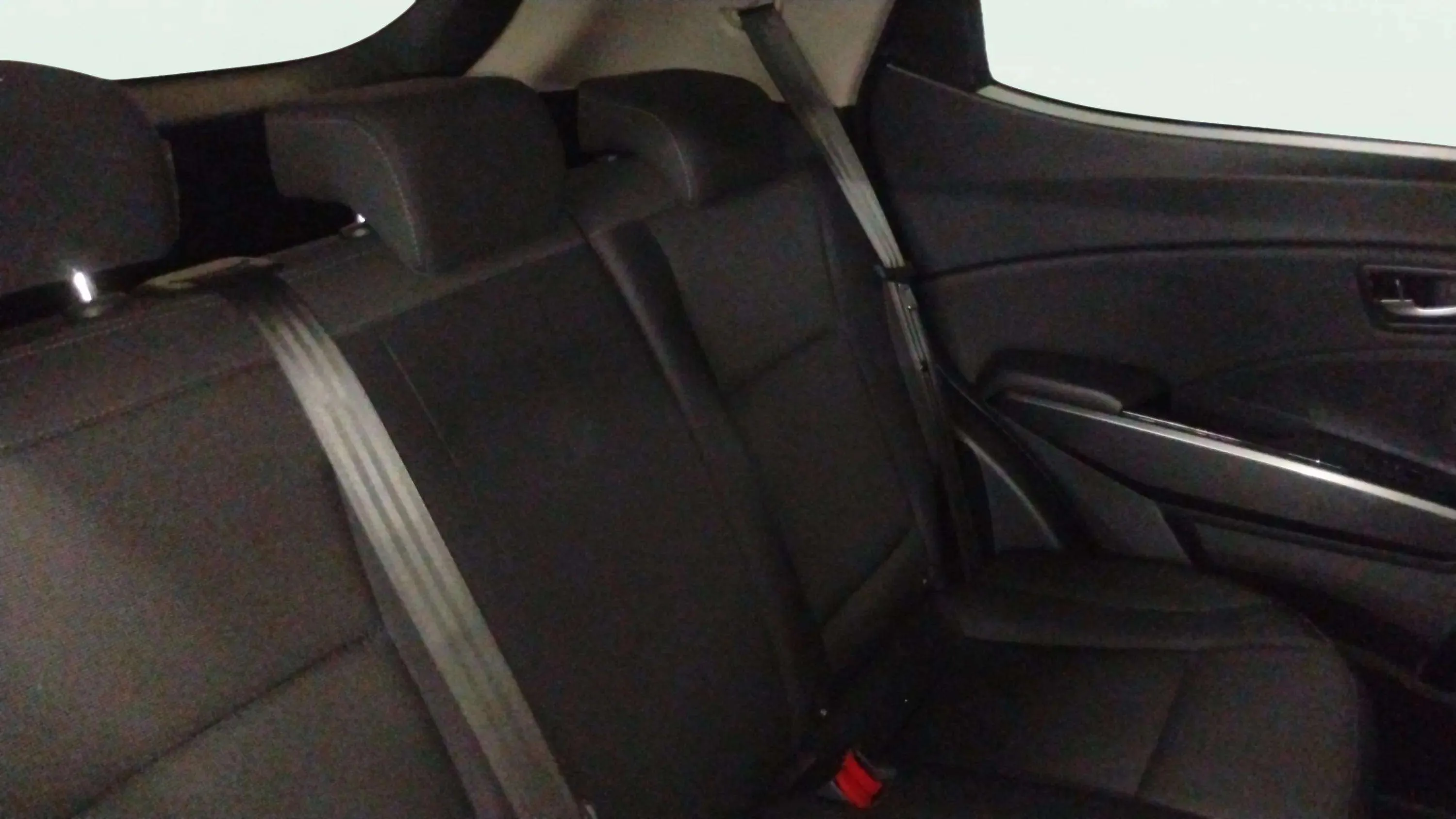 SsangYong Tivoli G15T Limited - foto 17