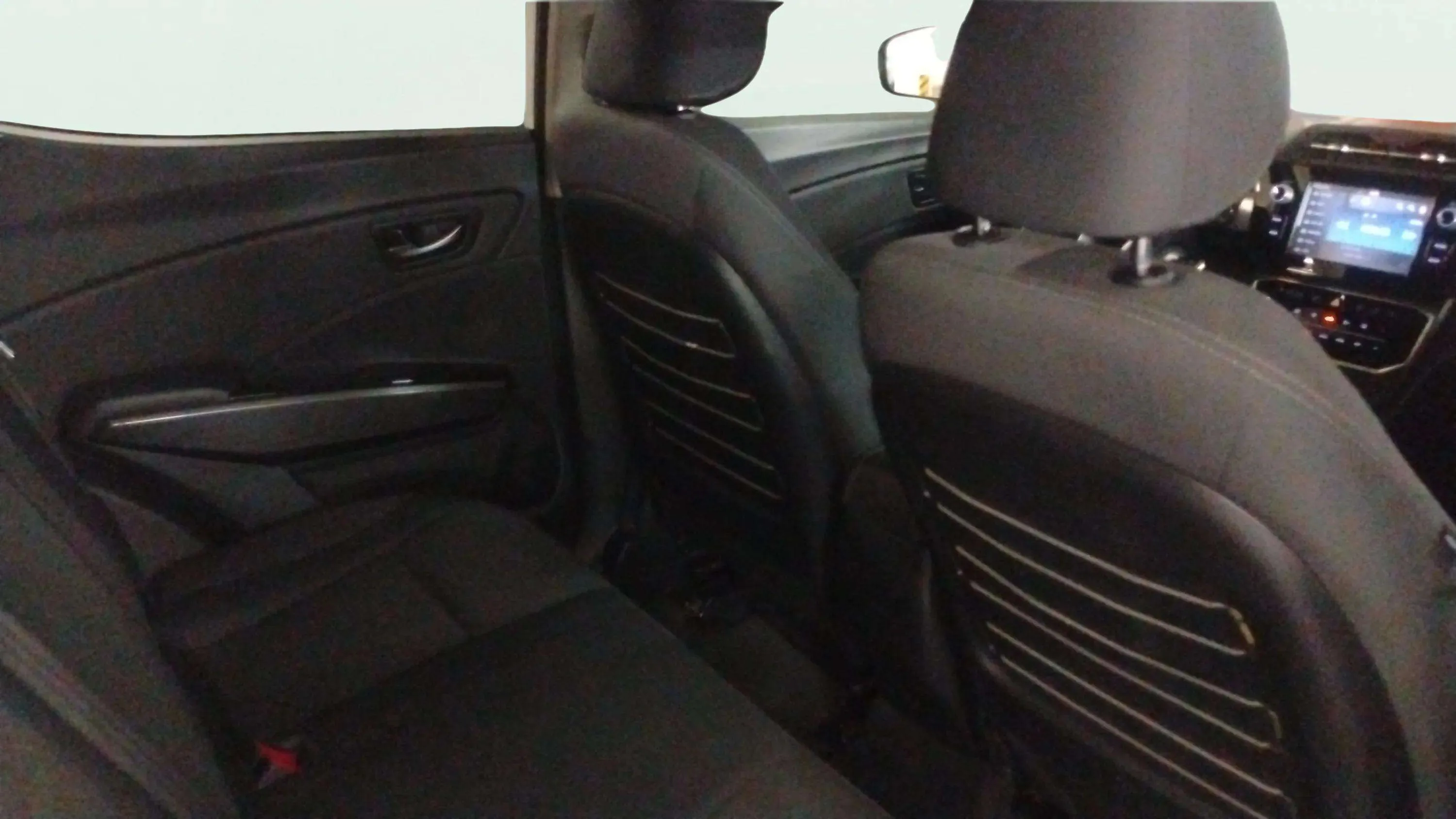 SsangYong Tivoli G15T Limited - foto 15