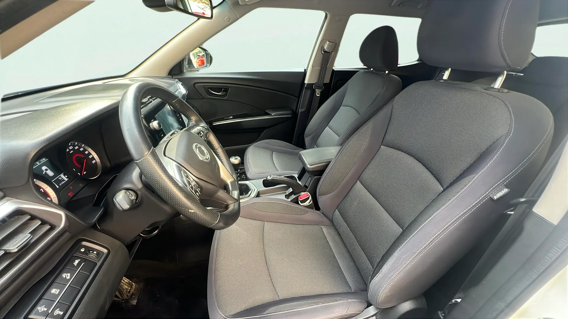 SsangYong Tivoli G15T Urban Plus - foto 10