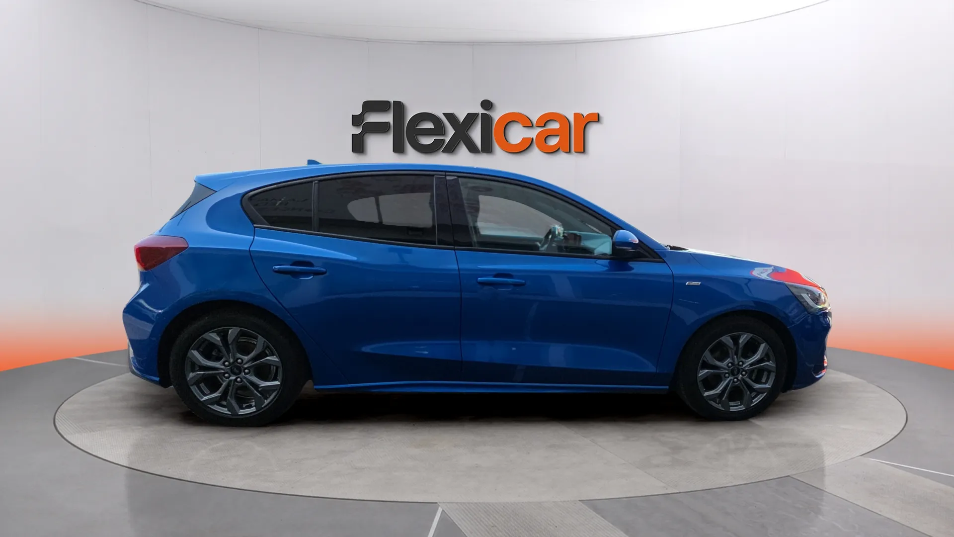 Ford Focus 1.0 EcoBoost MHEV ST-Line - foto 8