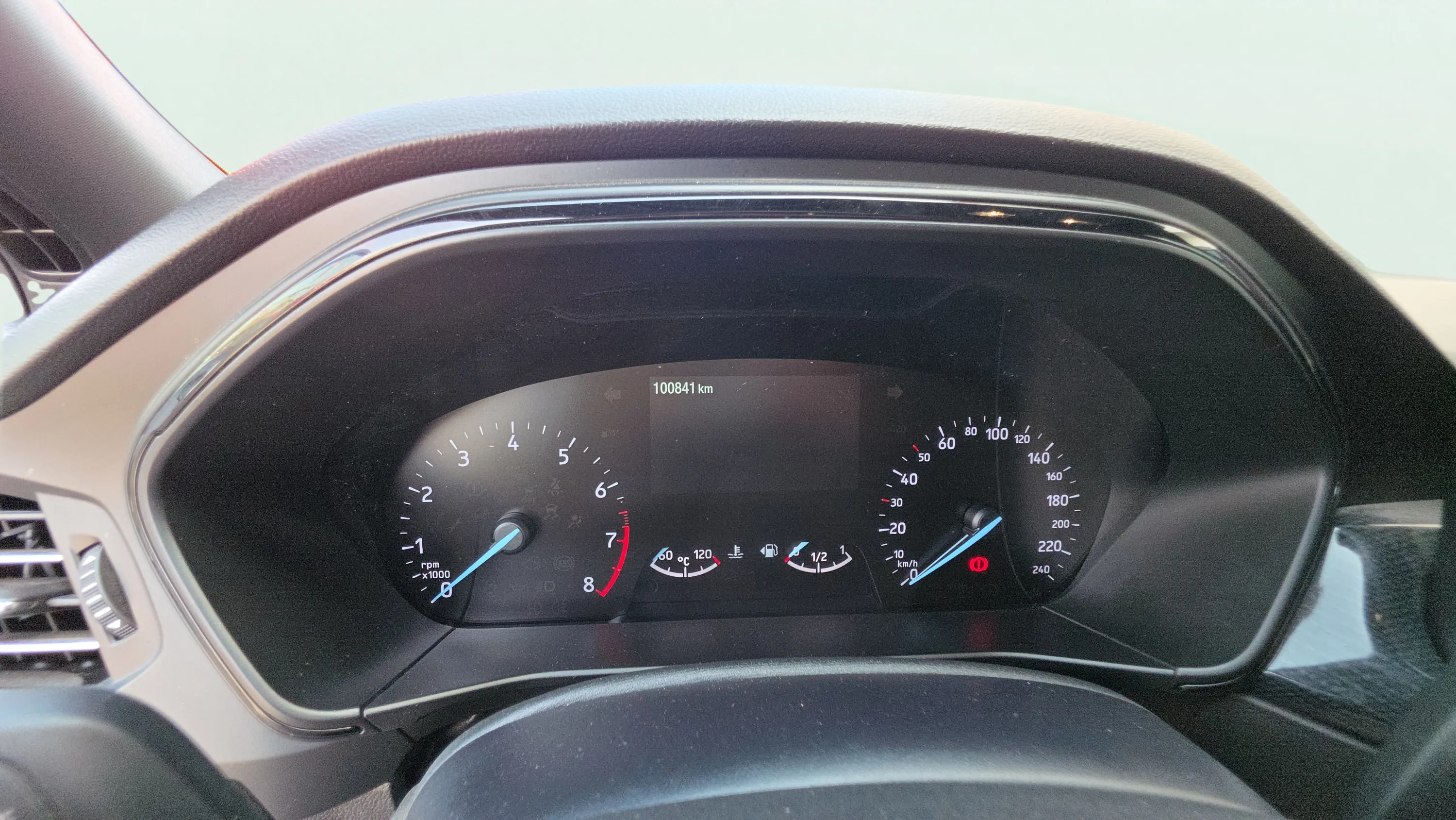Ford Focus 1.0 EcoBoost MHEV ST-Line - foto 17