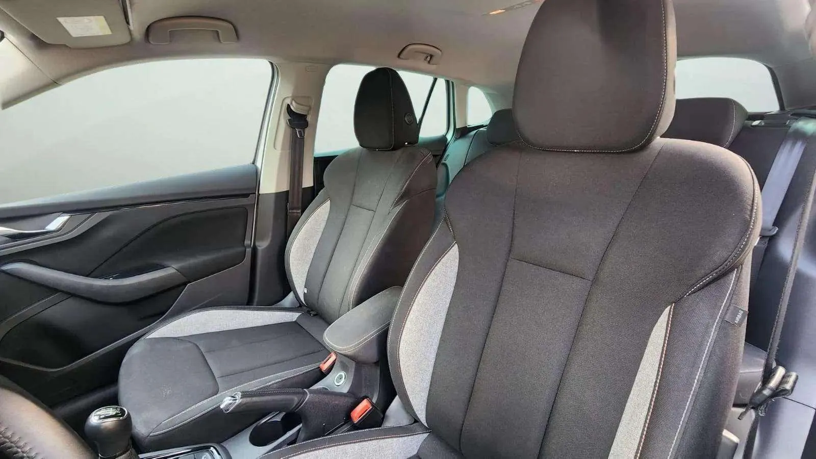 Škoda Scala 1.0 TSI Selection - foto 24