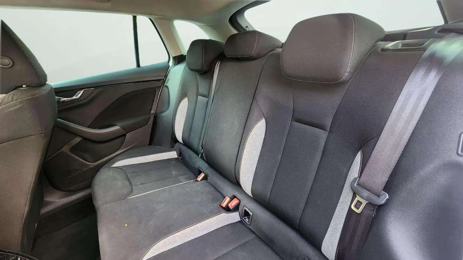 Škoda Scala 1.0 TSI Selection - foto 25
