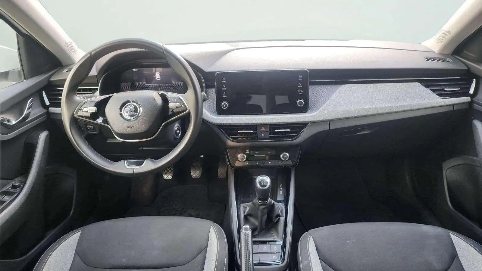 Škoda Scala 1.0 TSI Selection - foto 10