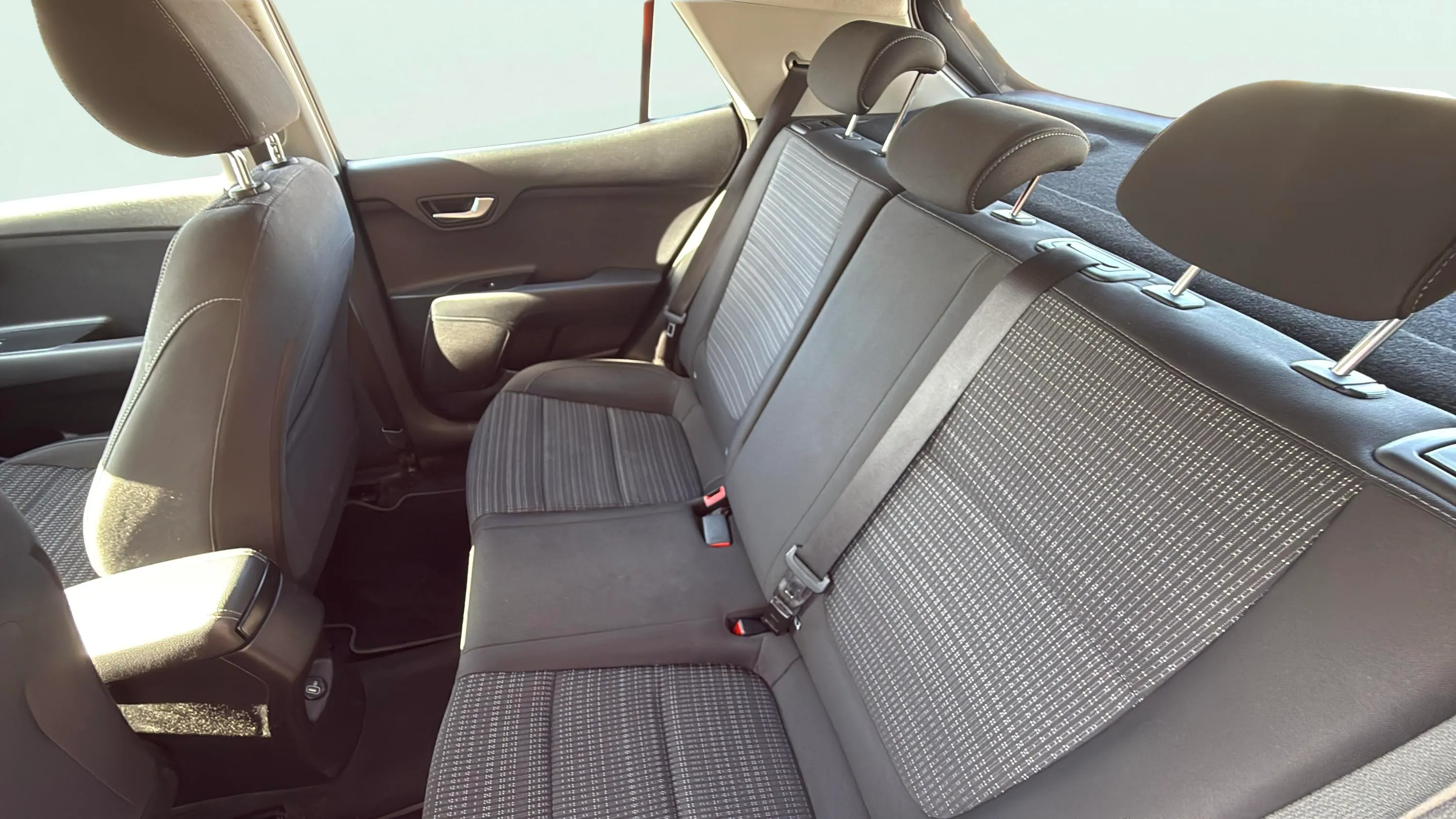 Kia Stonic 1.2 DPi Drive - foto 9