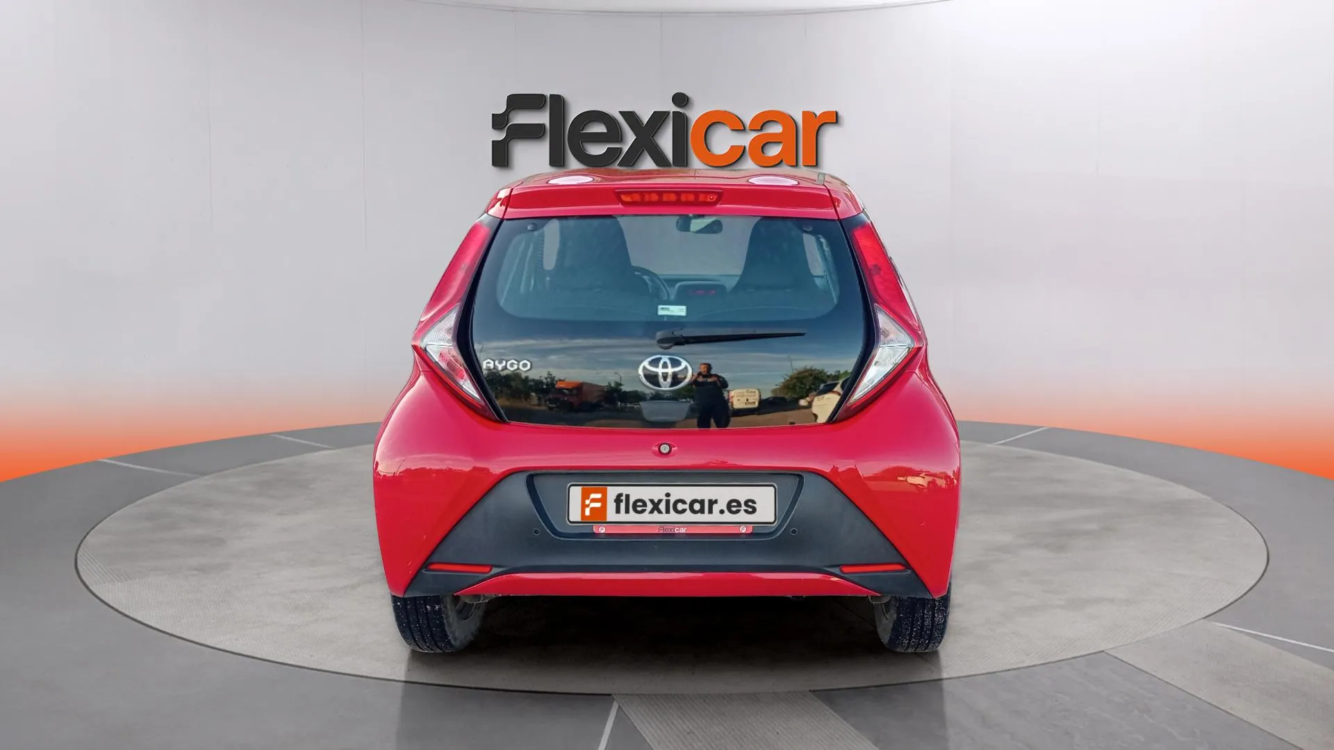 Toyota Aygo 1.0 70 x-play - foto 9