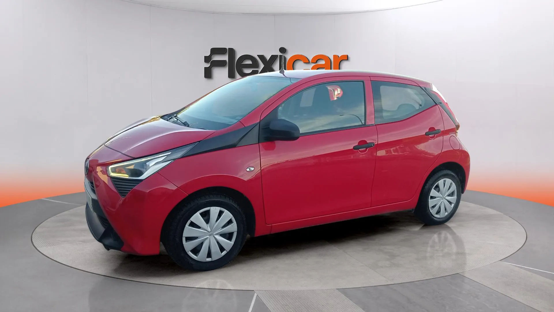 Toyota Aygo 1.0 70 x-play - foto 5