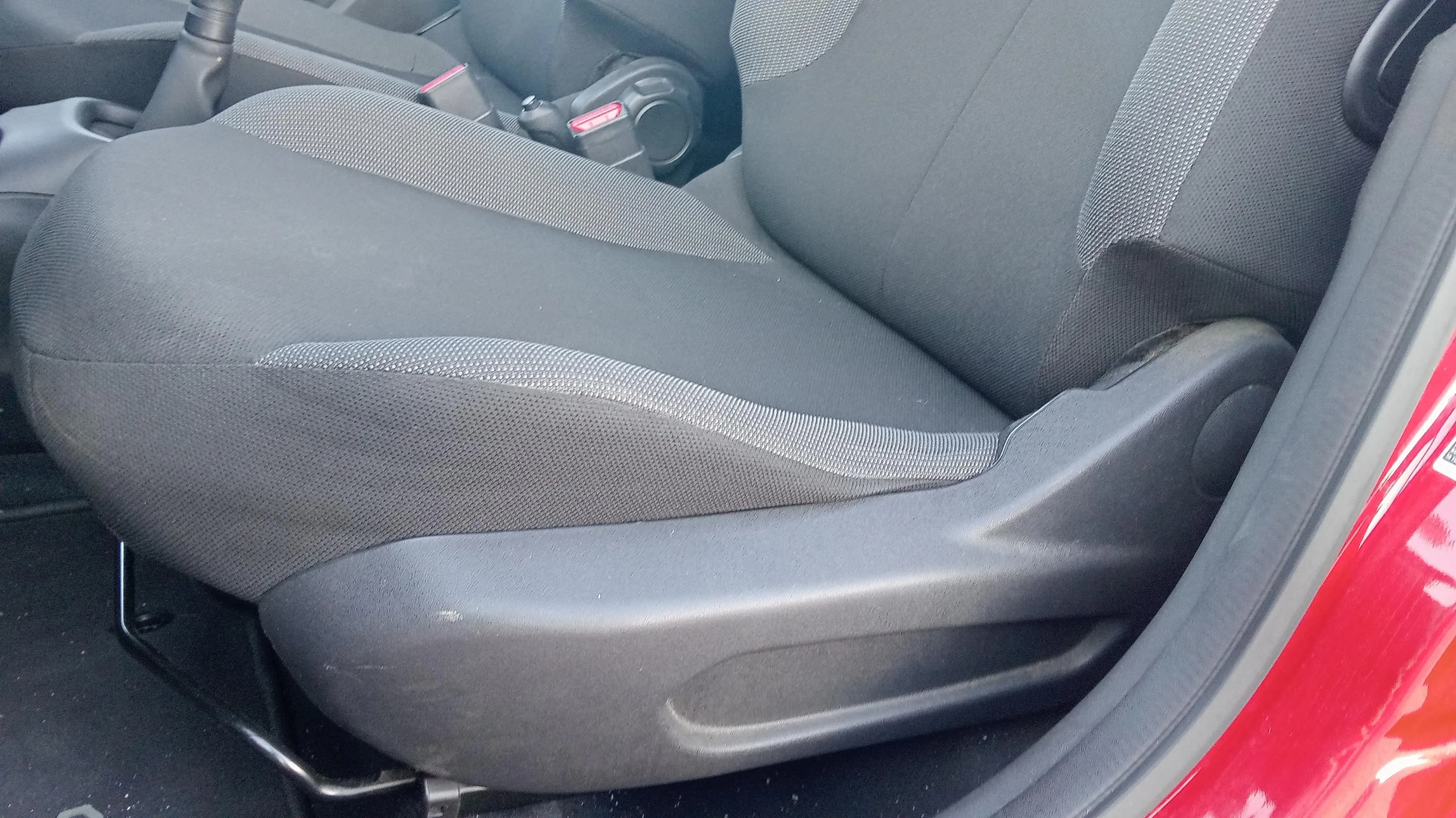 Toyota Aygo 1.0 70 x-play - foto 23