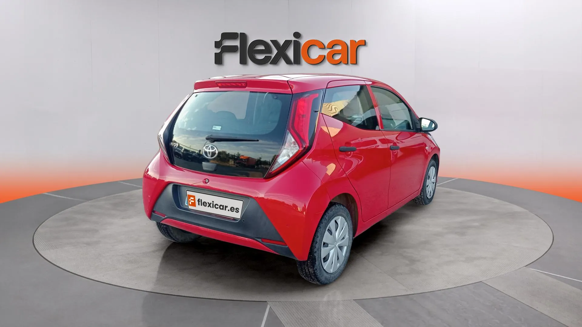 Toyota Aygo 1.0 70 x-play - foto 10
