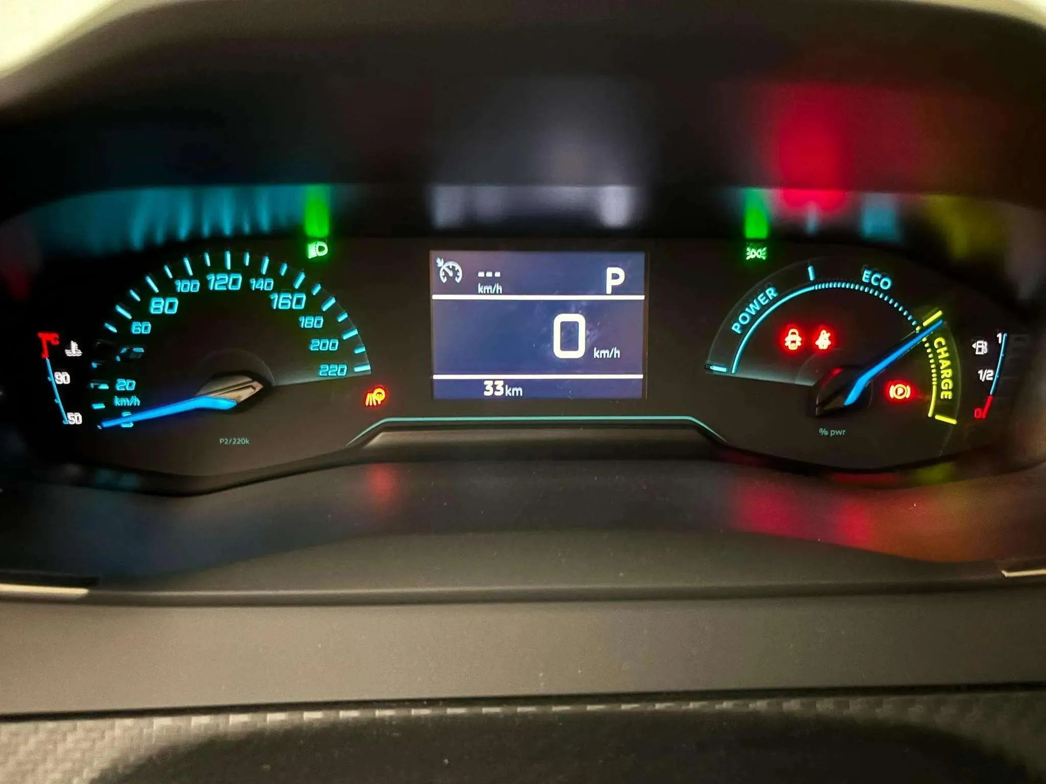 Peugeot 208 Style Hybrid 100 eDCS6 - foto 21