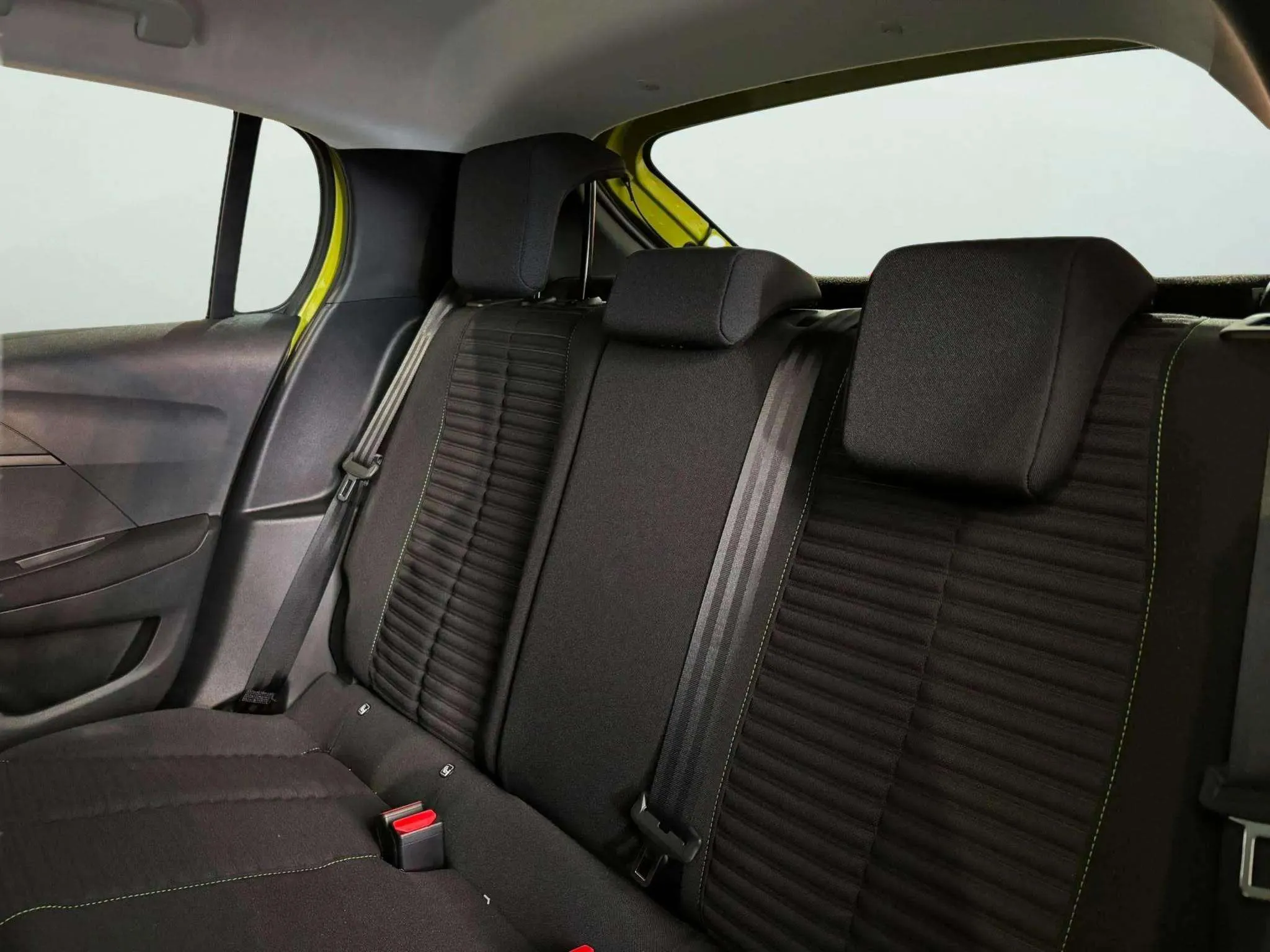 Peugeot 208 Style Hybrid 100 eDCS6 - foto 12