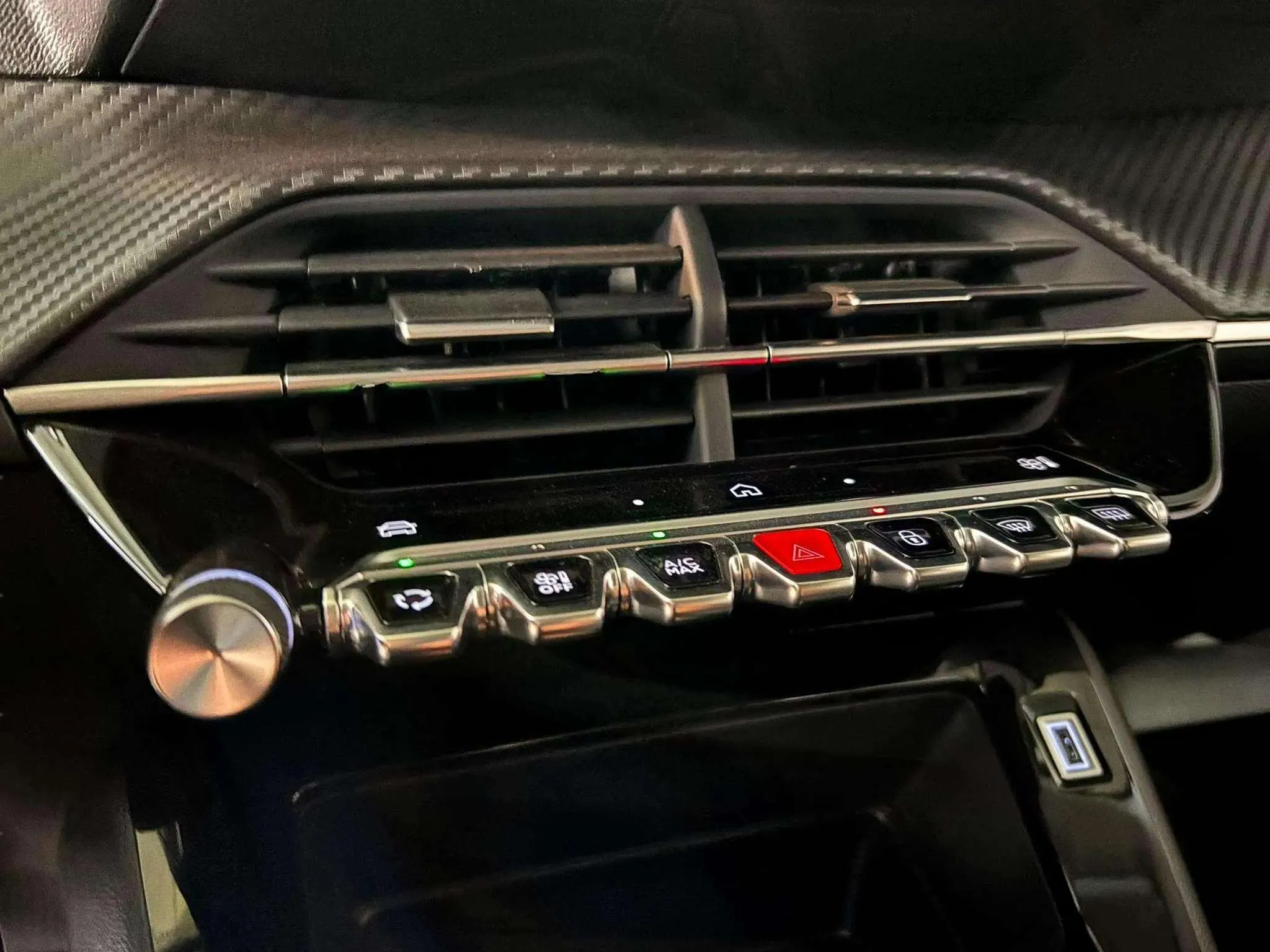 Peugeot 208 Style Hybrid 100 eDCS6 - foto 14