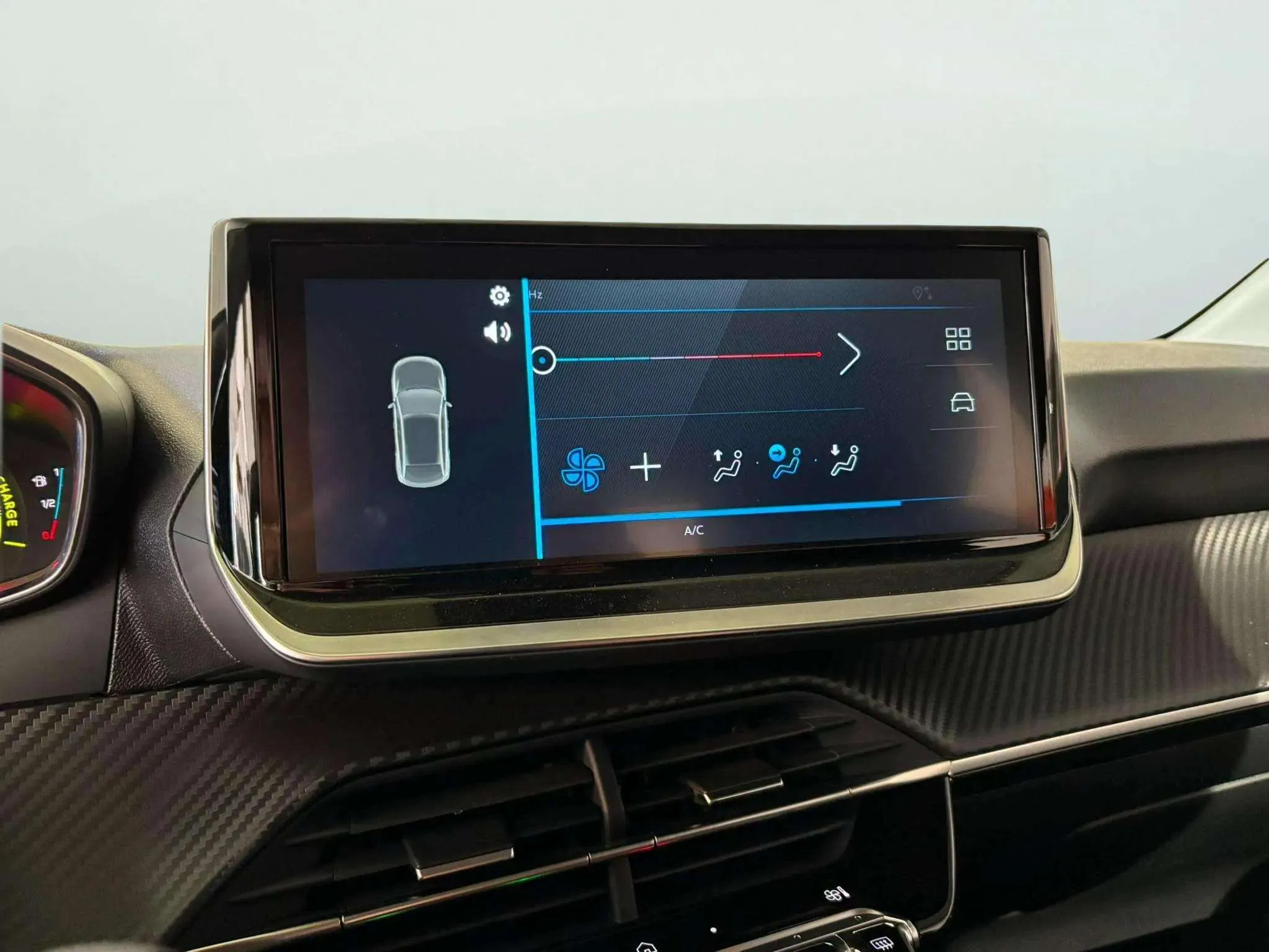 Peugeot 208 Style Hybrid 100 eDCS6 - foto 18