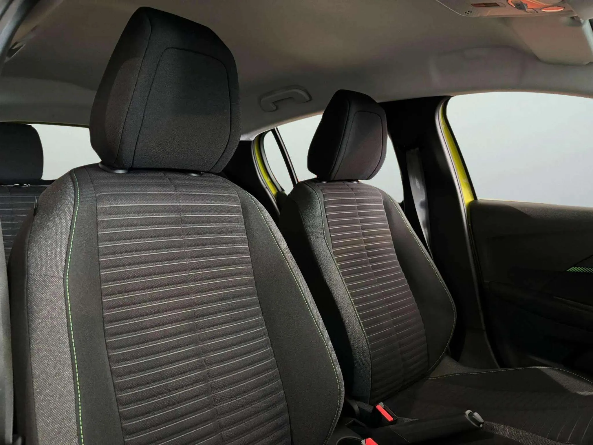 Peugeot 208 Style Hybrid 100 eDCS6 - foto 10
