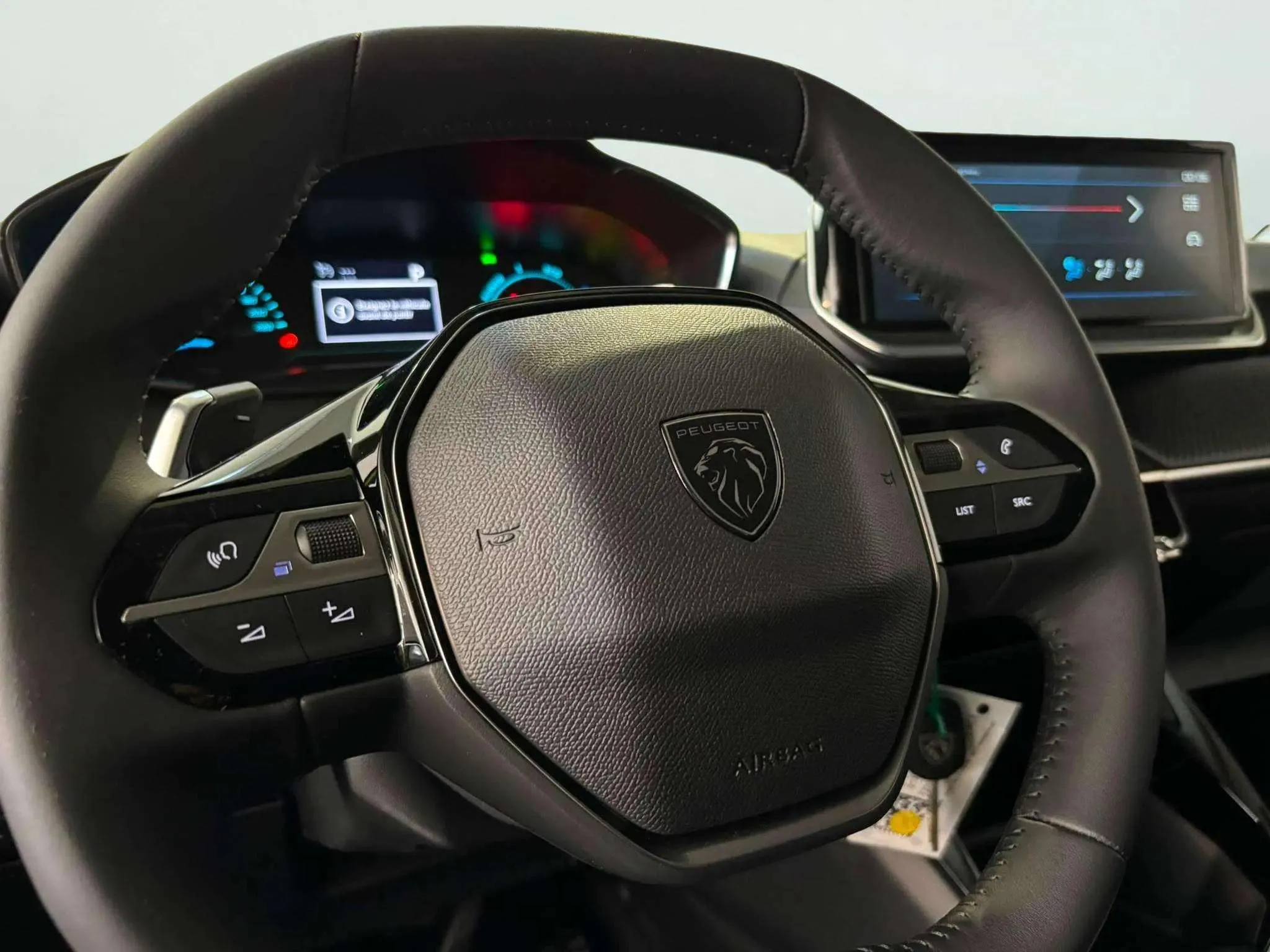 Peugeot 208 Style Hybrid 100 eDCS6 - foto 8