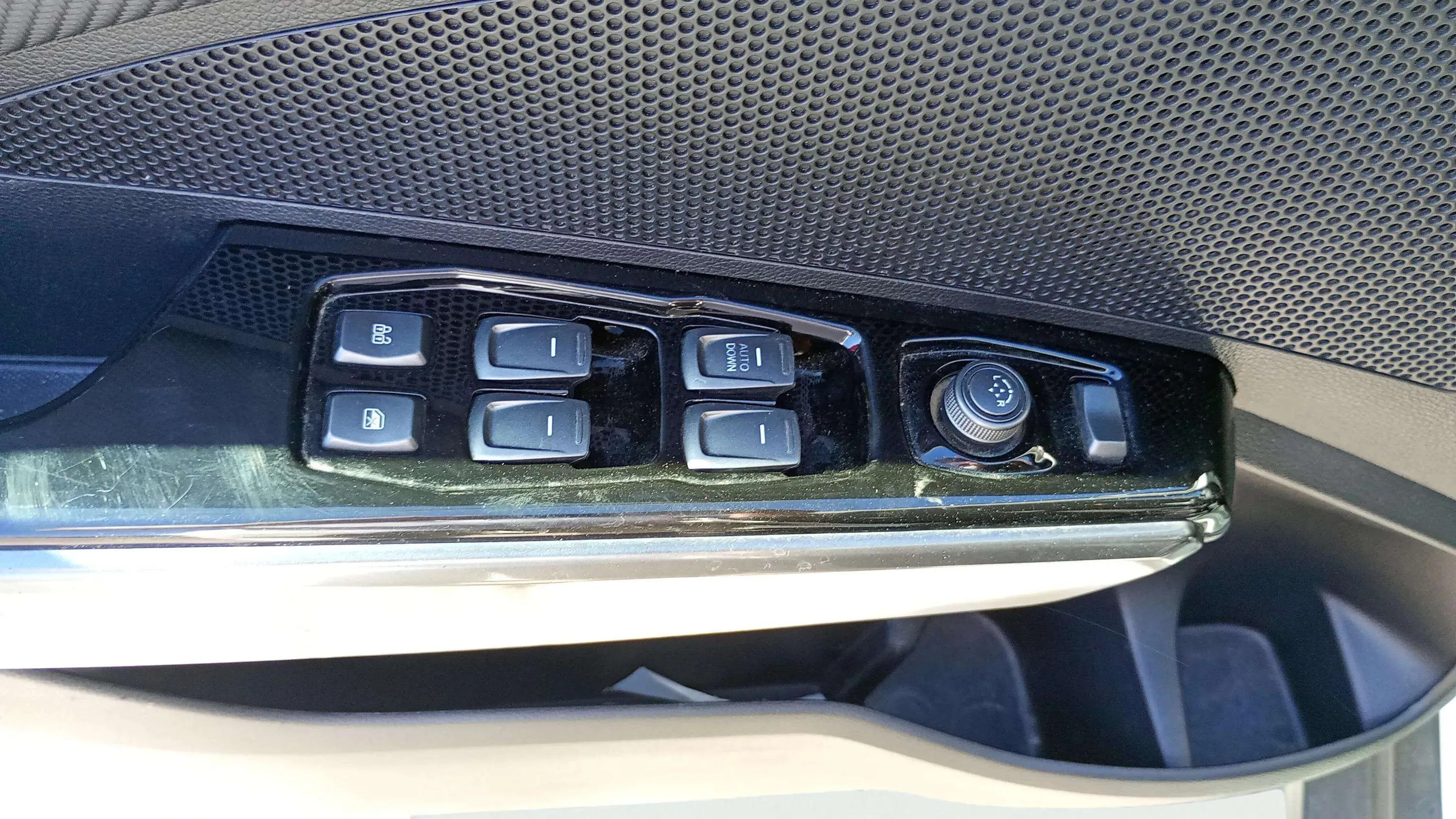 SsangYong Tivoli G12T Urban Plus - foto 18