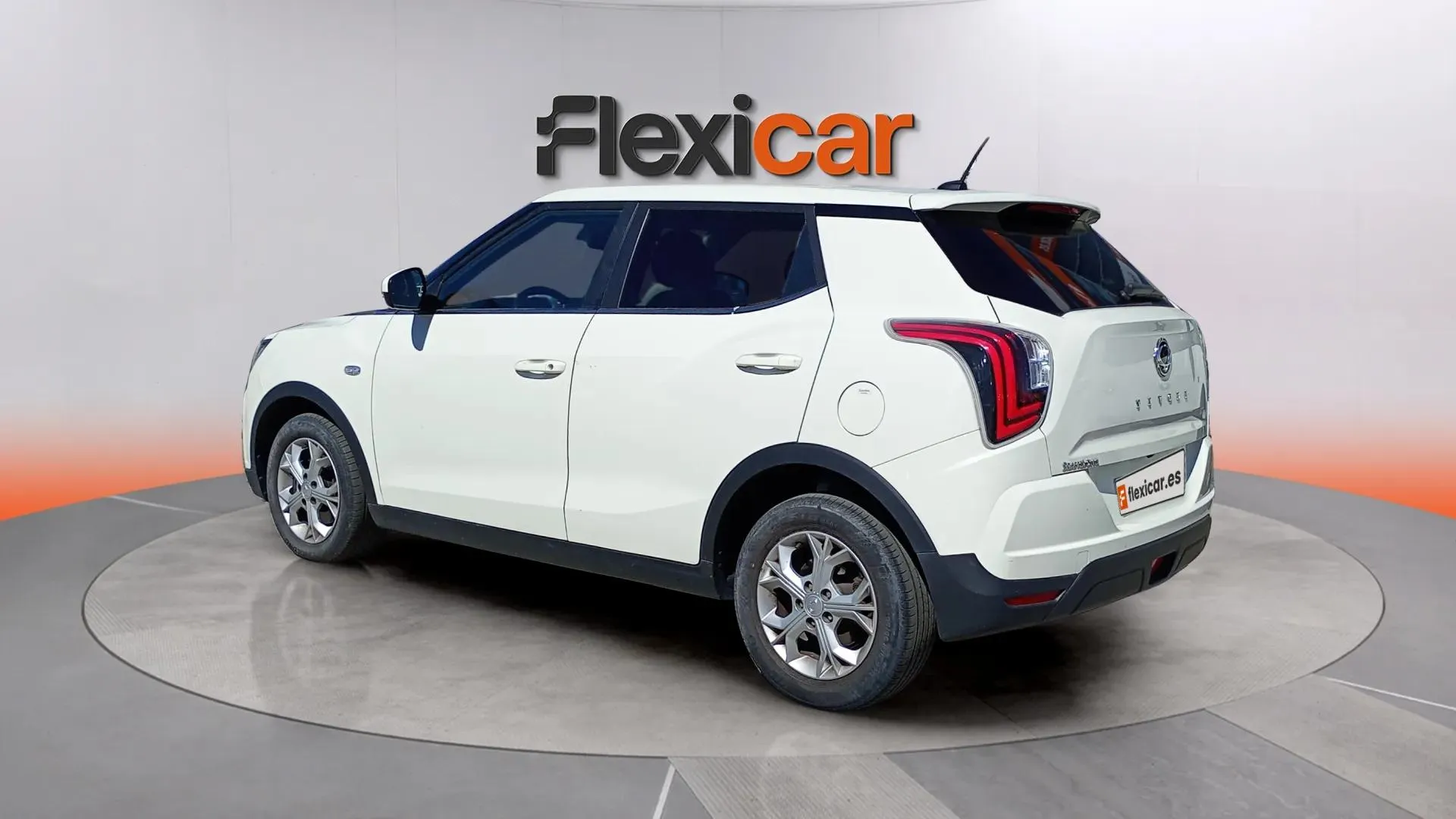 SsangYong Tivoli G12T Urban Plus - foto 4