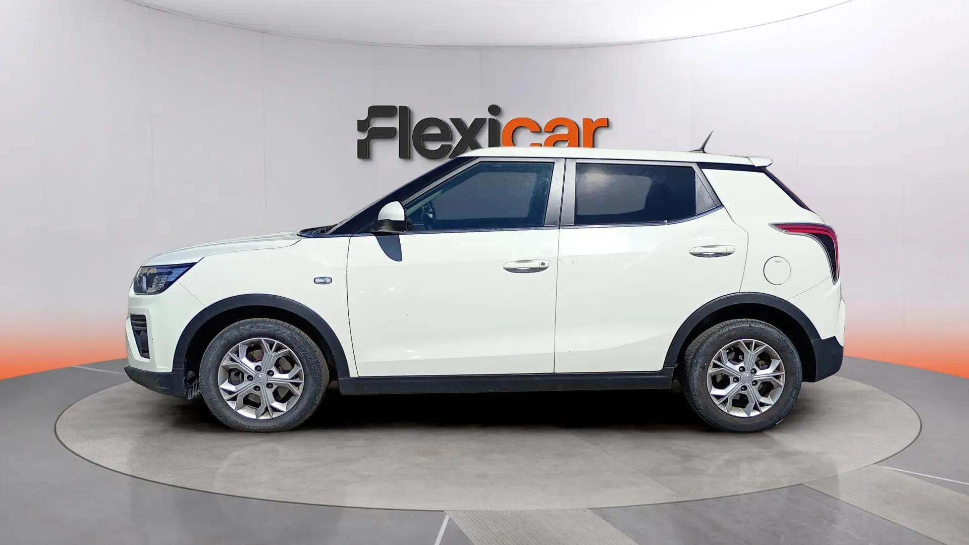 SsangYong Tivoli G12T Urban Plus - foto 3