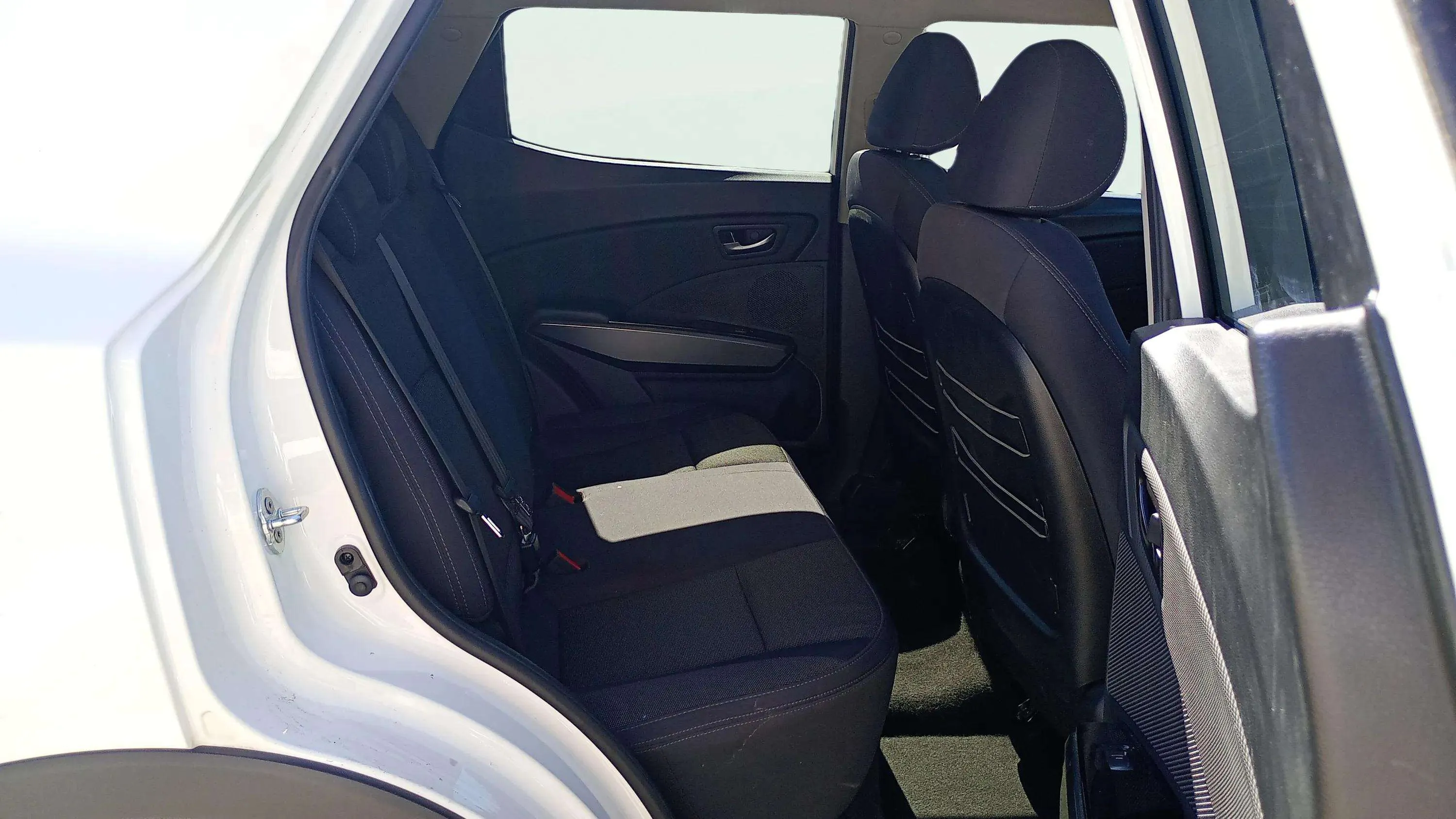 SsangYong Tivoli G12T Urban Plus - foto 14