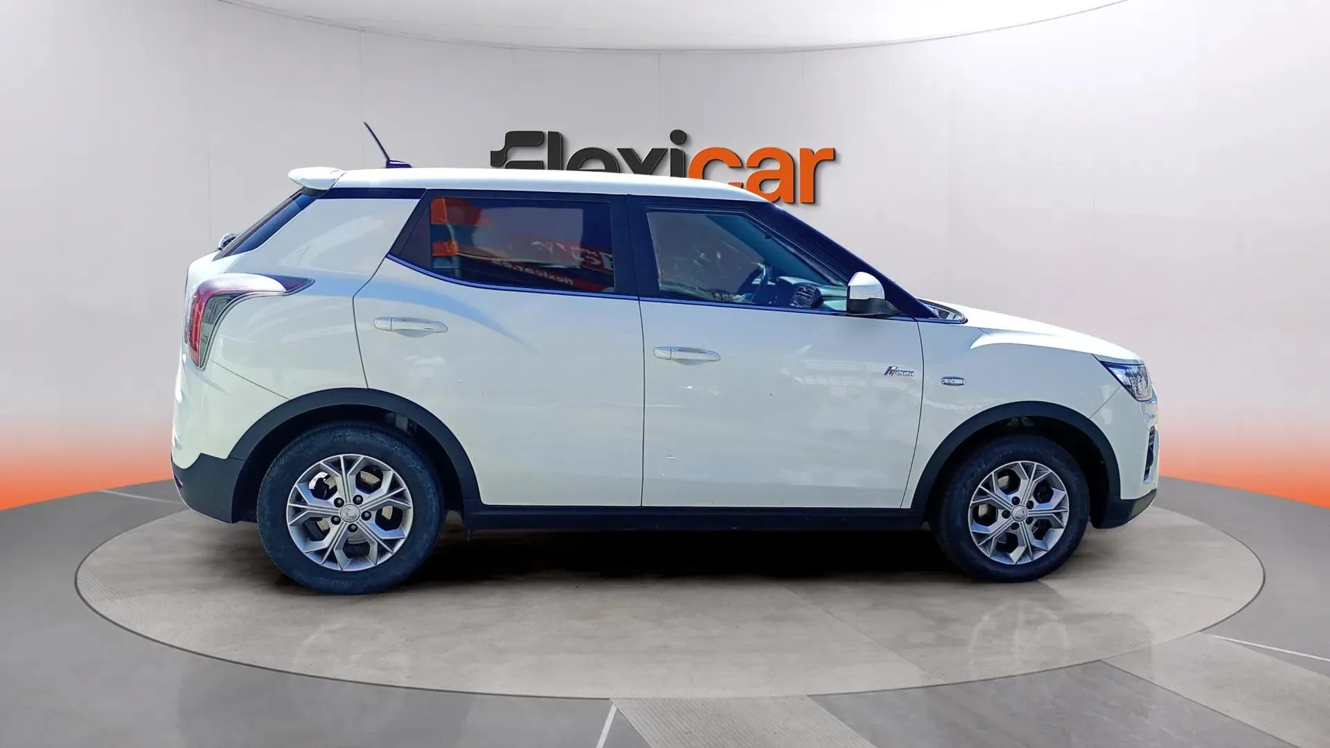 SsangYong Tivoli G12T Urban Plus - foto 7