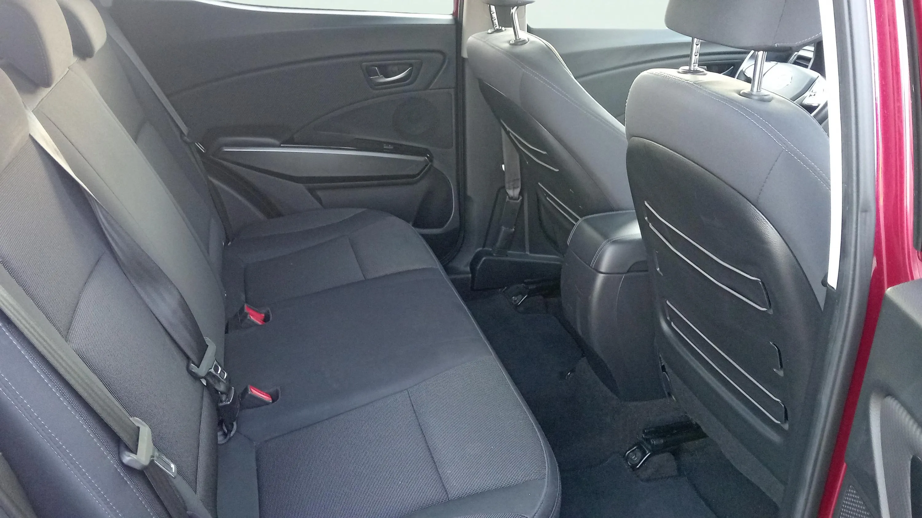 SsangYong Tivoli G12T Urban Plus - foto 18