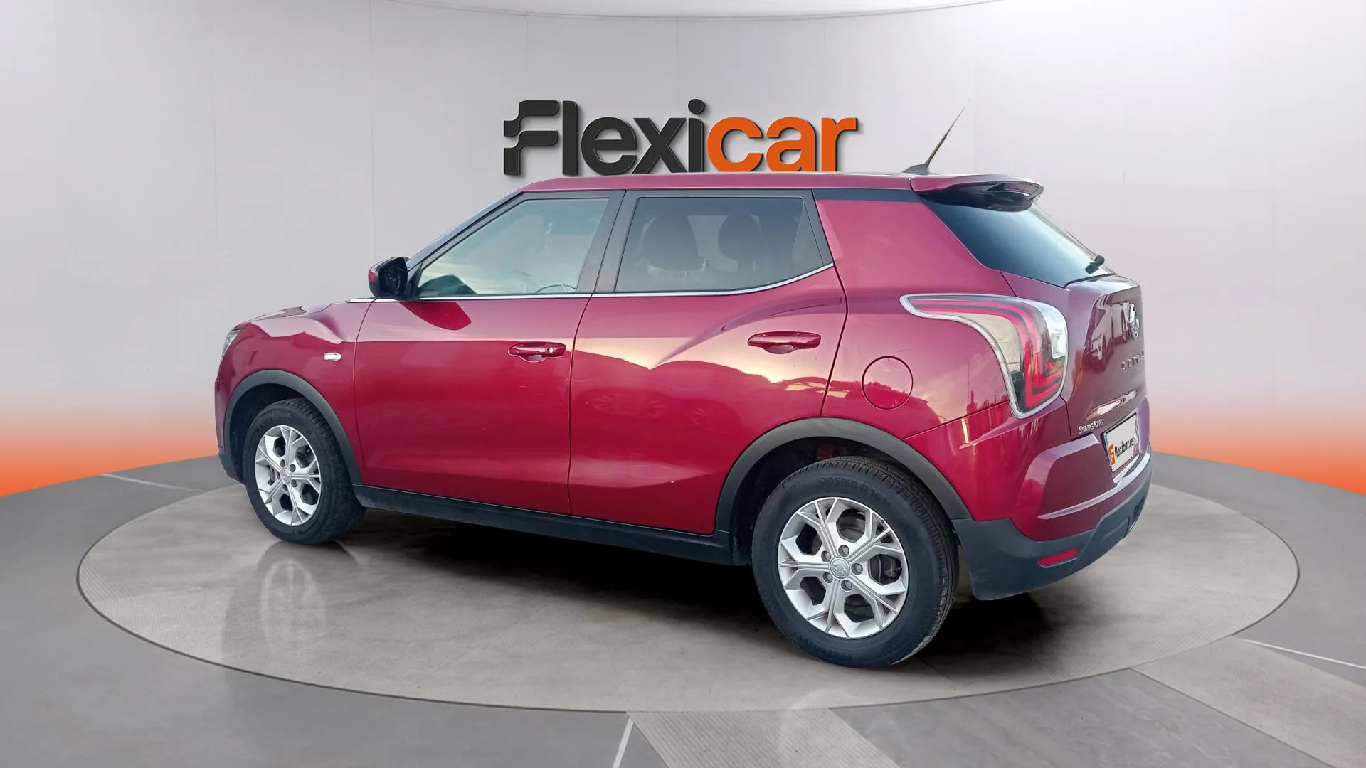SsangYong Tivoli G12T Urban Plus - foto 7