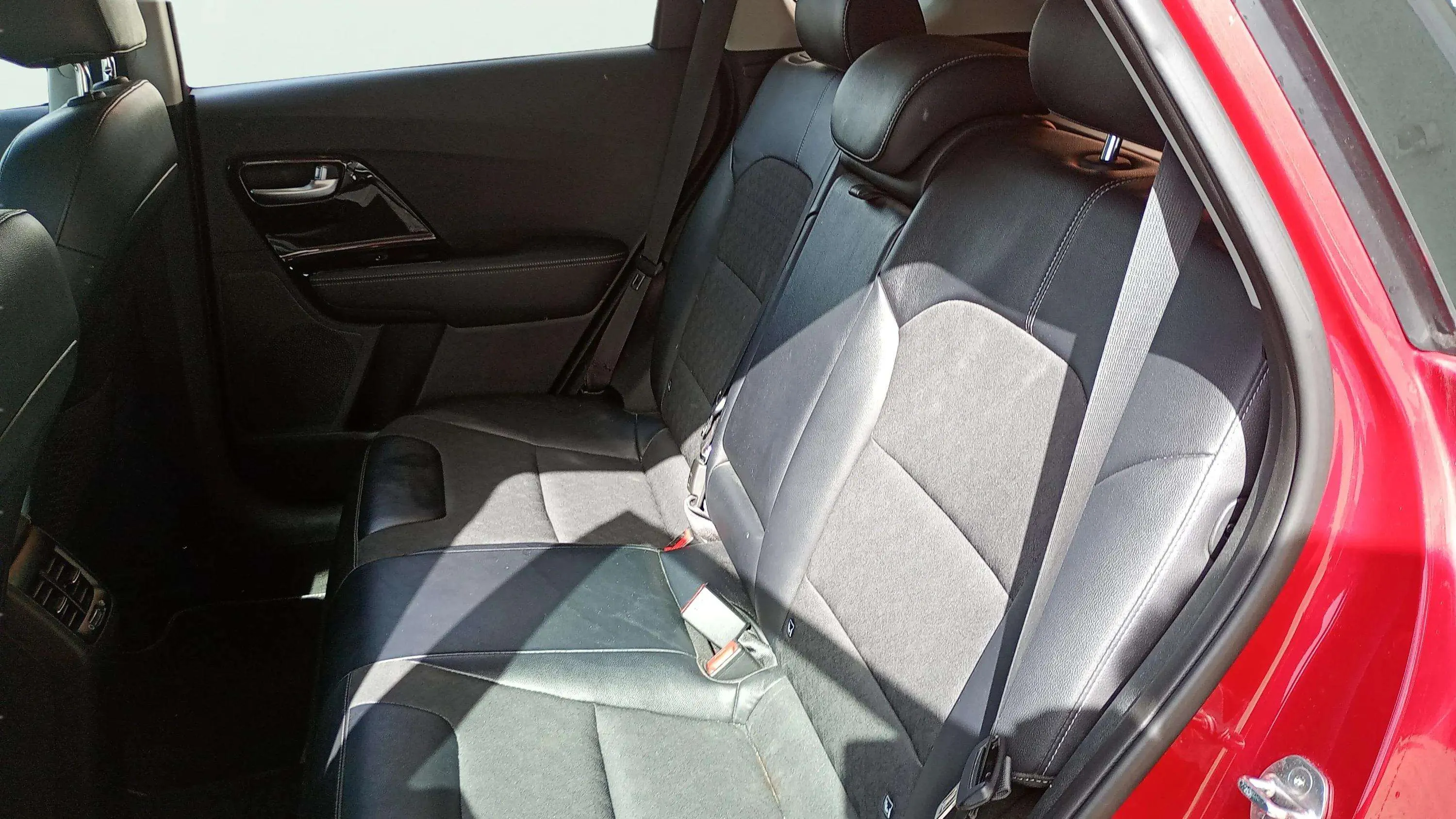 Kia Niro 1.6 GDi PHEV Concept - foto 6
