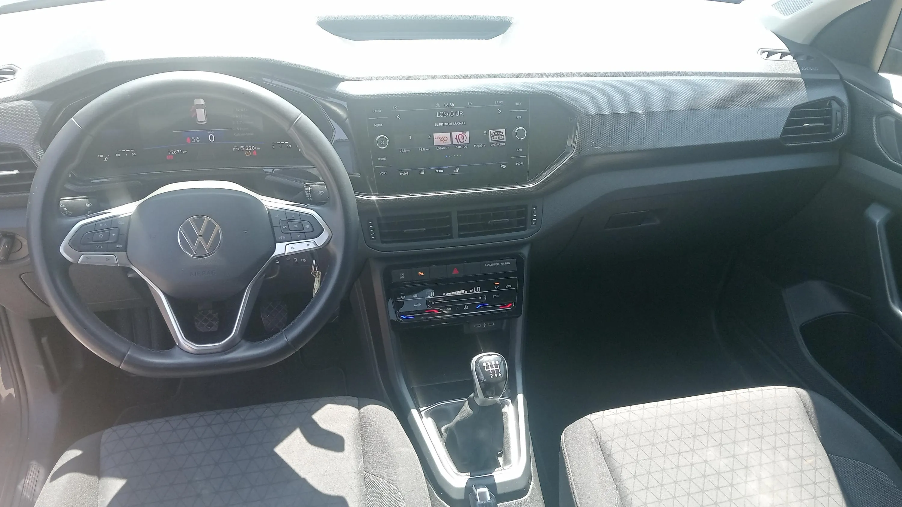 Volkswagen T-Cross Advance 1.0 TSI - foto 15