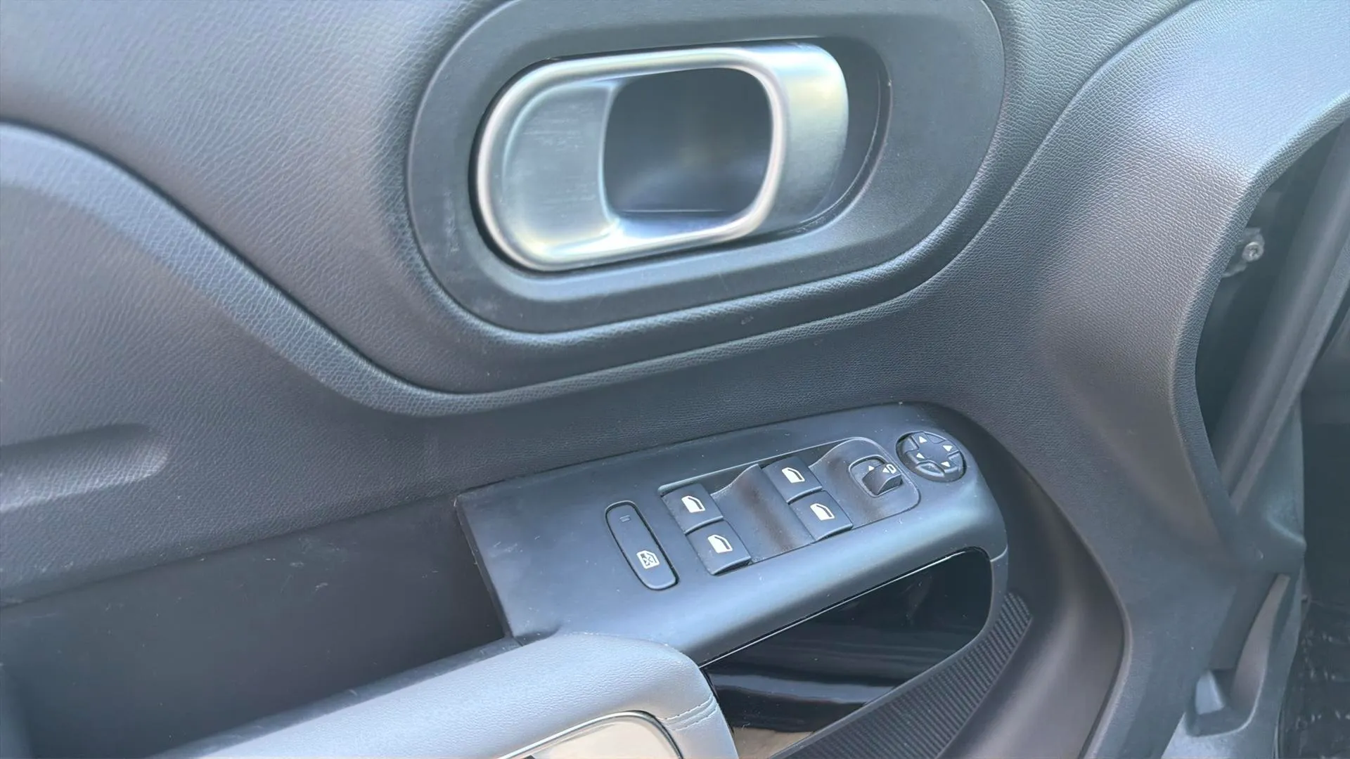 Citroën C5 Aircross 225 e-EAT8 Feel - foto 23