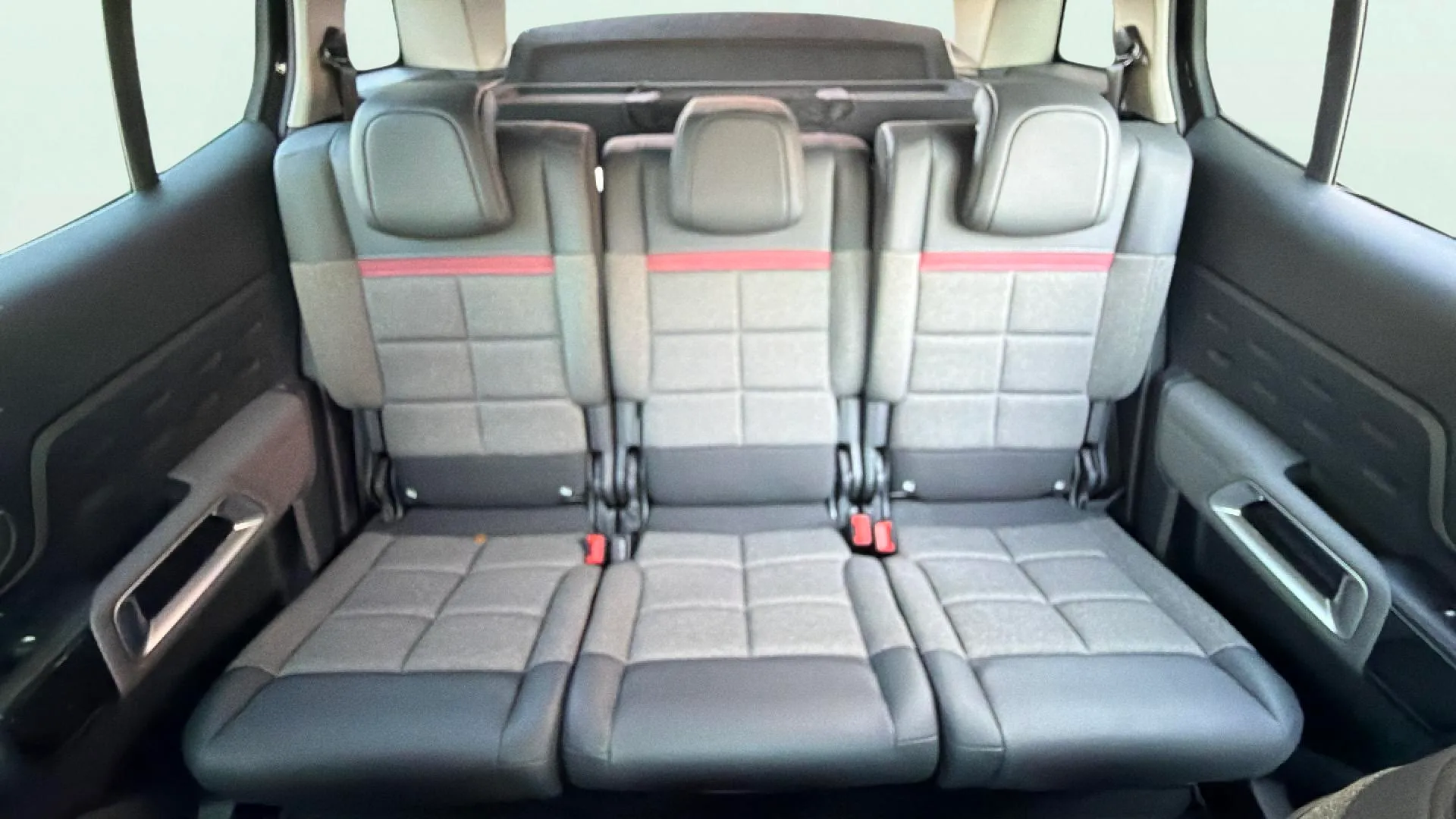 Citroën C5 Aircross 225 e-EAT8 Feel - foto 12
