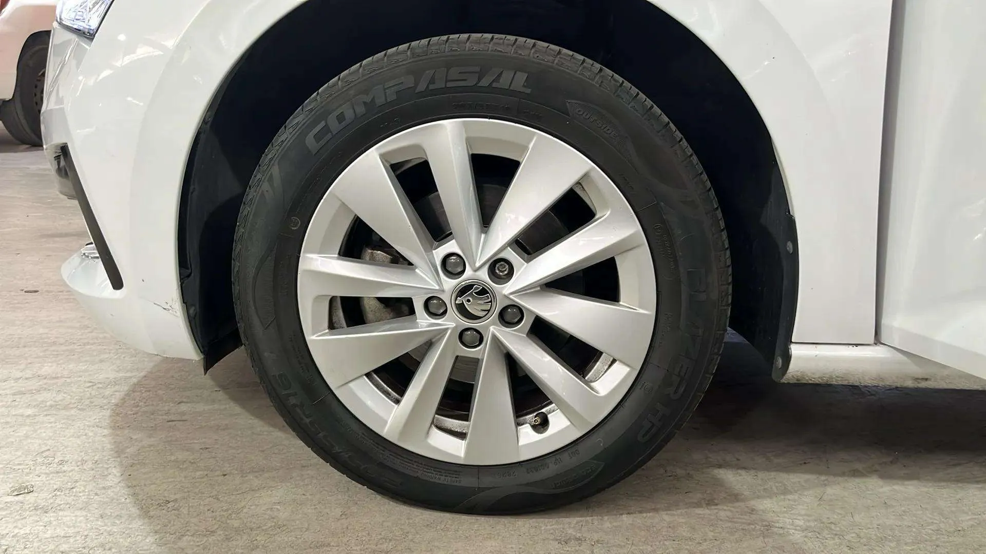 Škoda Scala 1.0 TSI Selection - foto 25