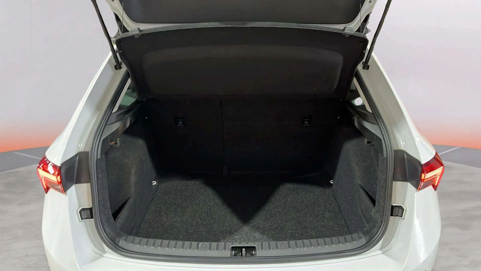 Škoda Scala 1.0 TSI Selection - foto 26