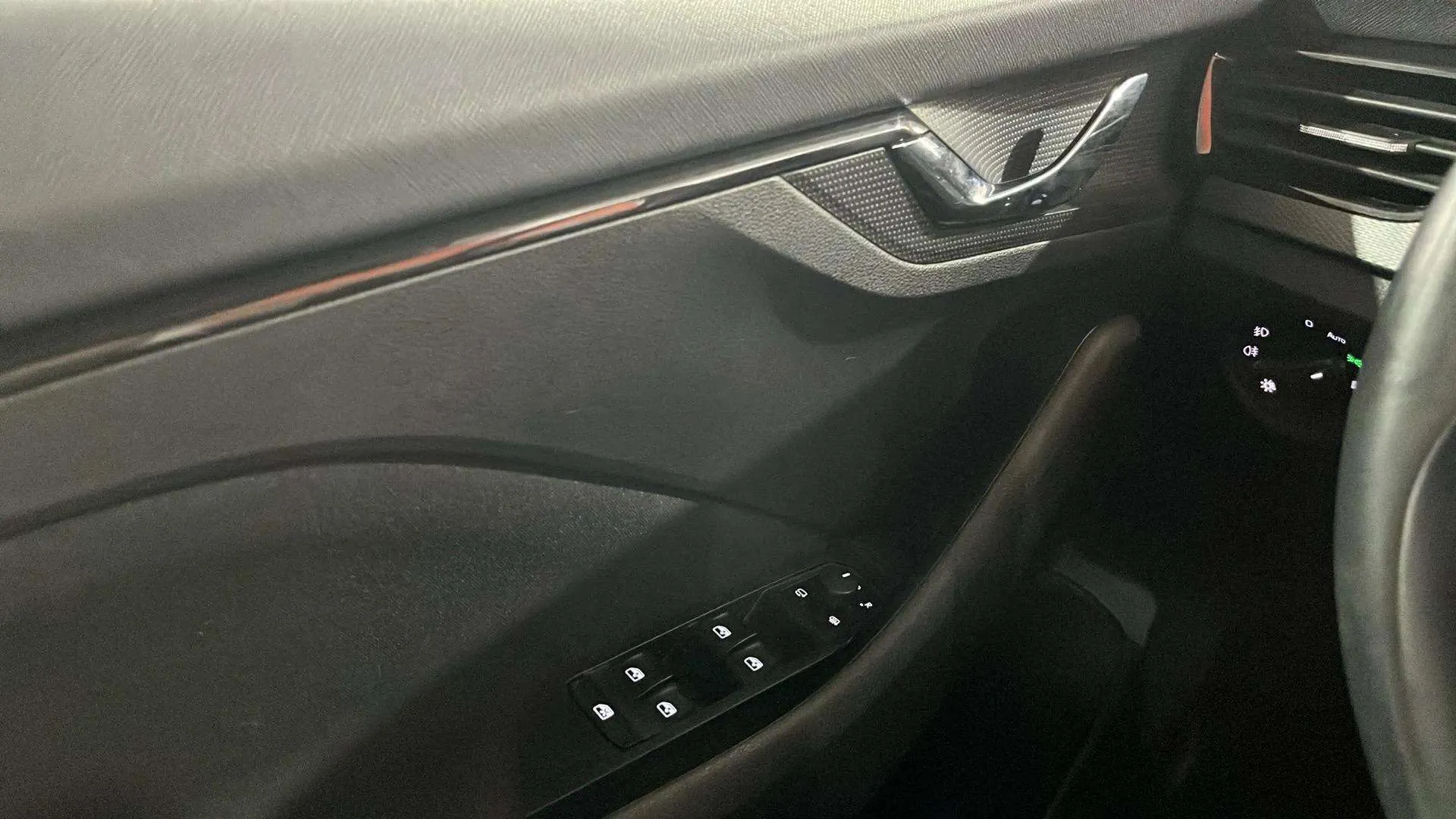 Škoda Scala 1.0 TSI Selection - foto 16