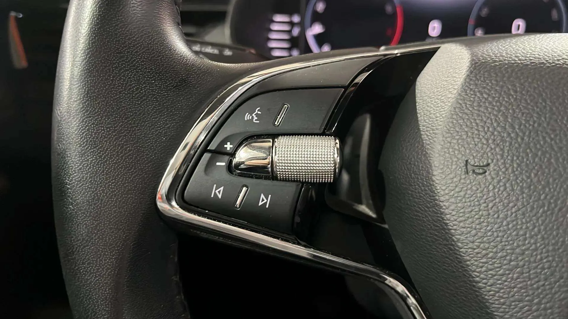Škoda Scala 1.0 TSI Selection - foto 19