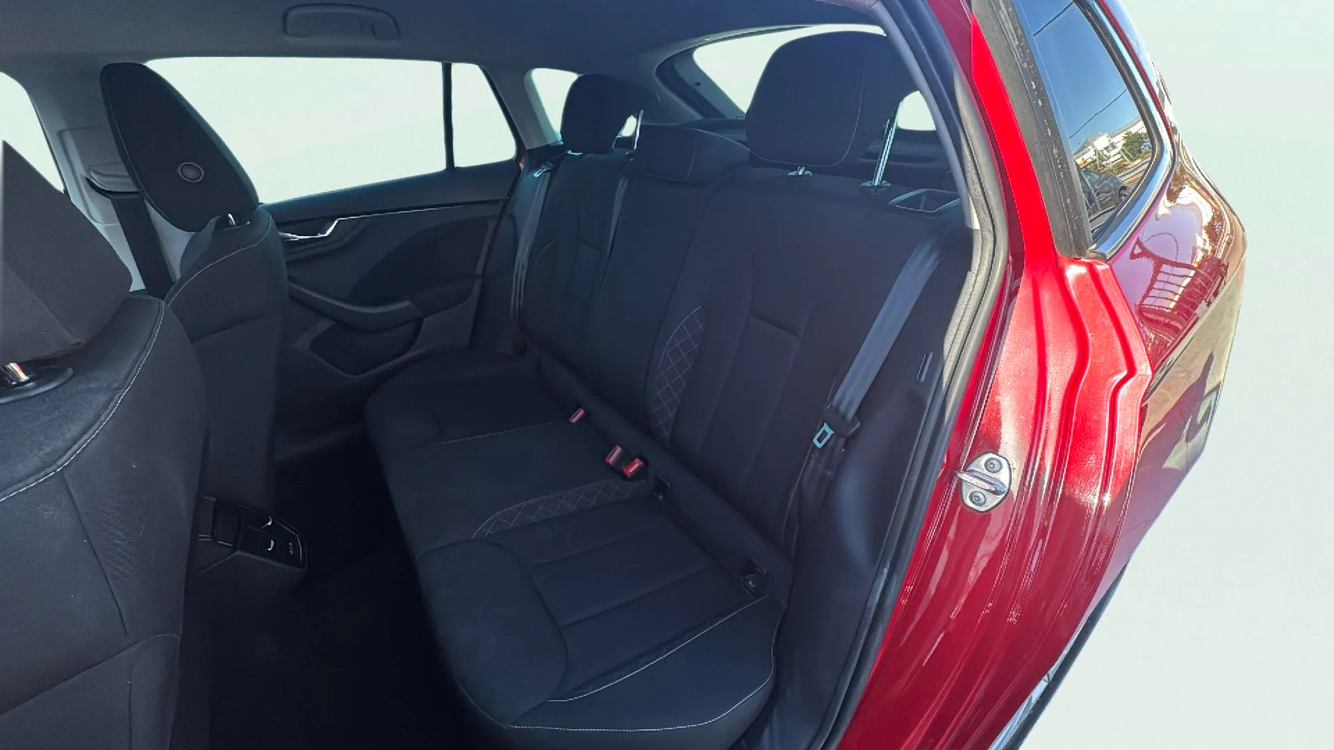 Škoda Scala 1.0 TSI Active - foto 10