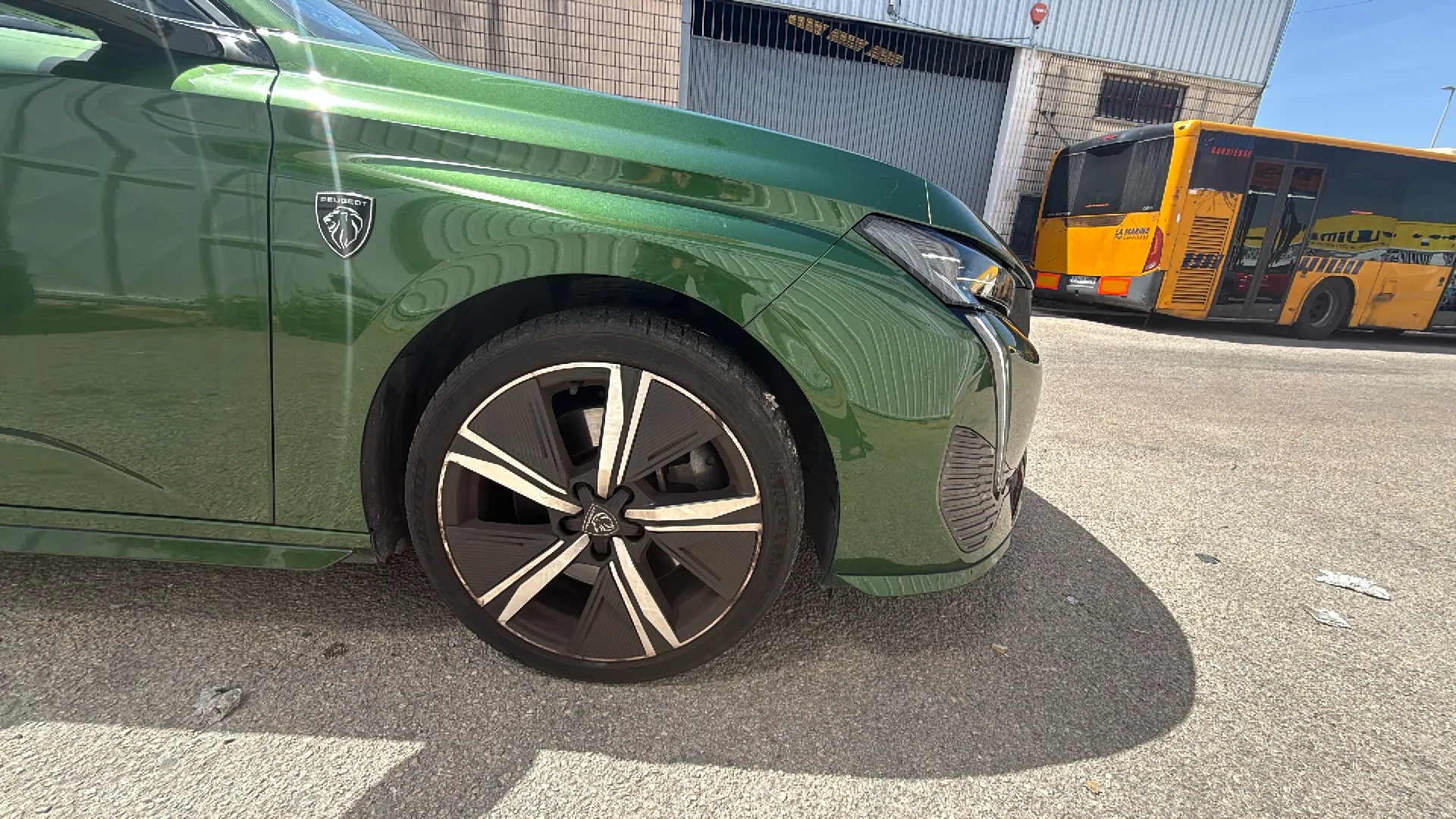 Peugeot 308 GT Pack Hybrid 180 eEAT8 - foto 20