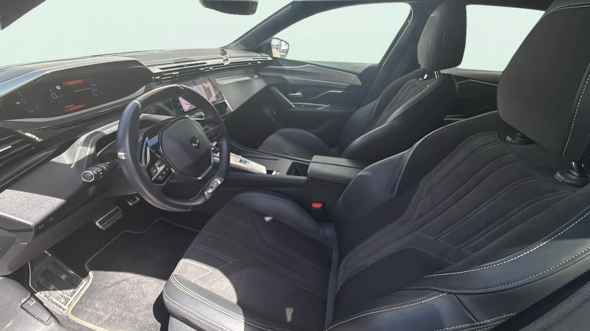 Peugeot 308 GT Pack Hybrid 180 eEAT8 - foto 16