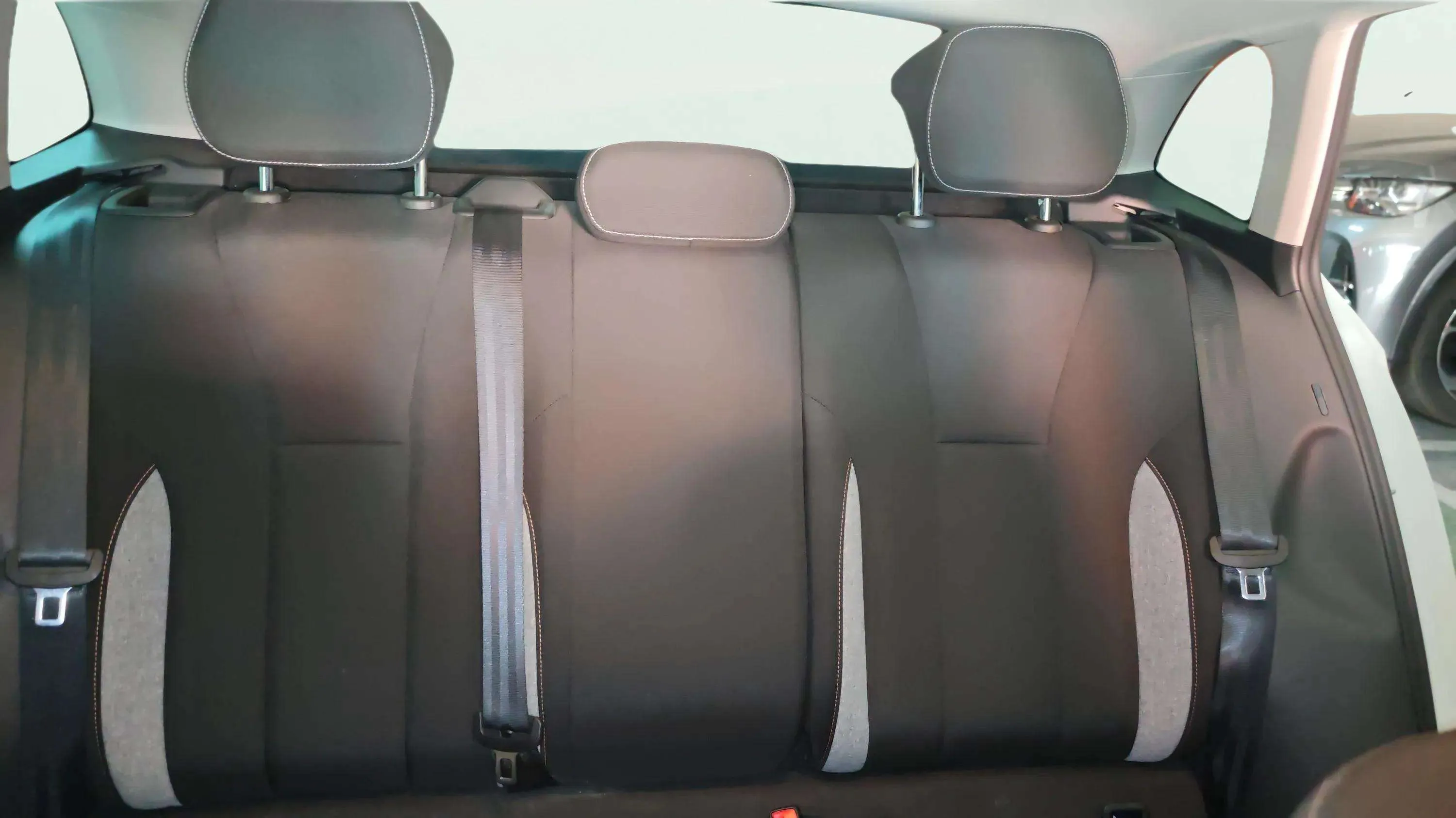 Škoda Scala 1.0 TSI Selection - foto 11