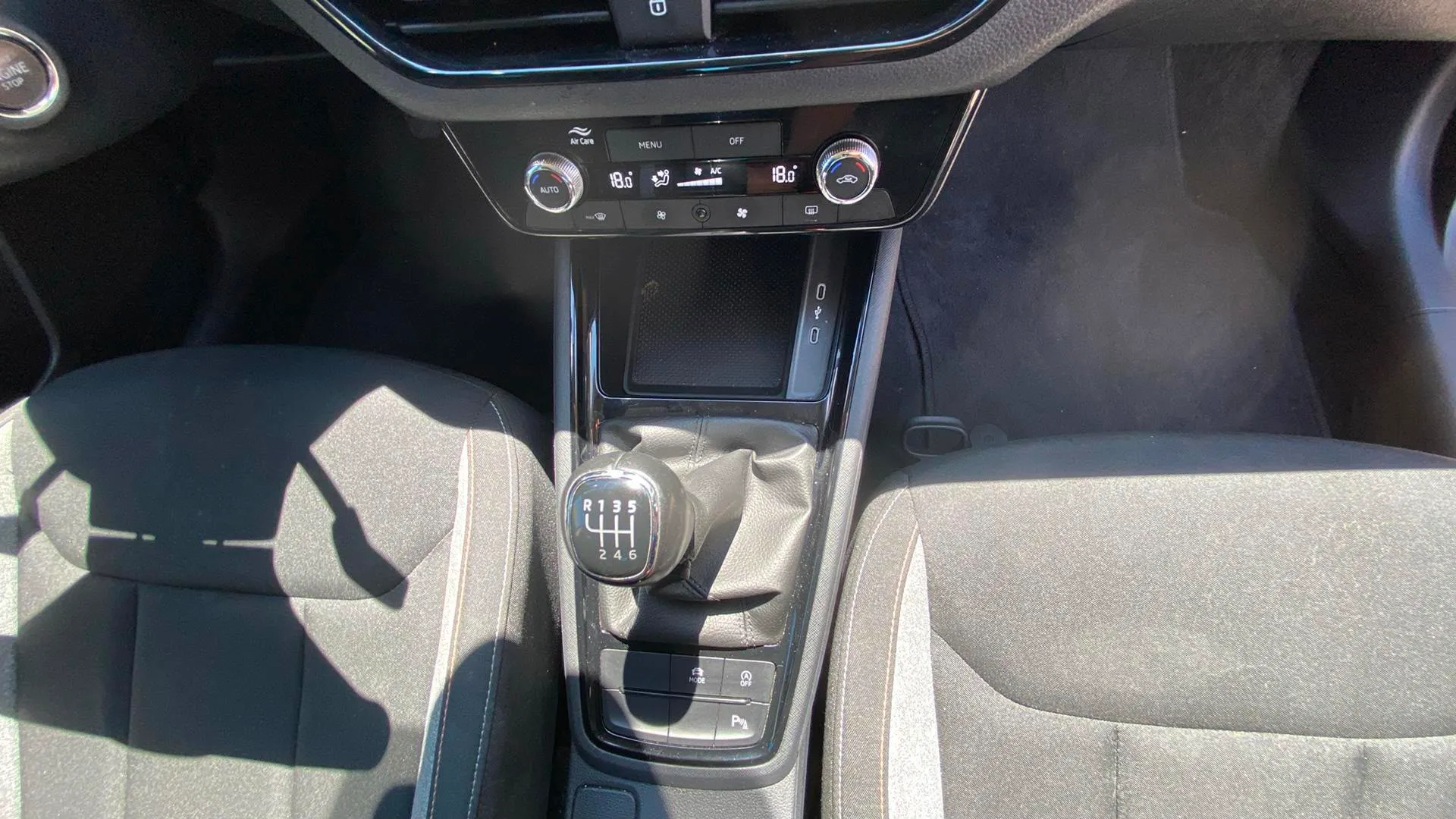 Škoda Scala 1.0 TSI Selection - foto 17