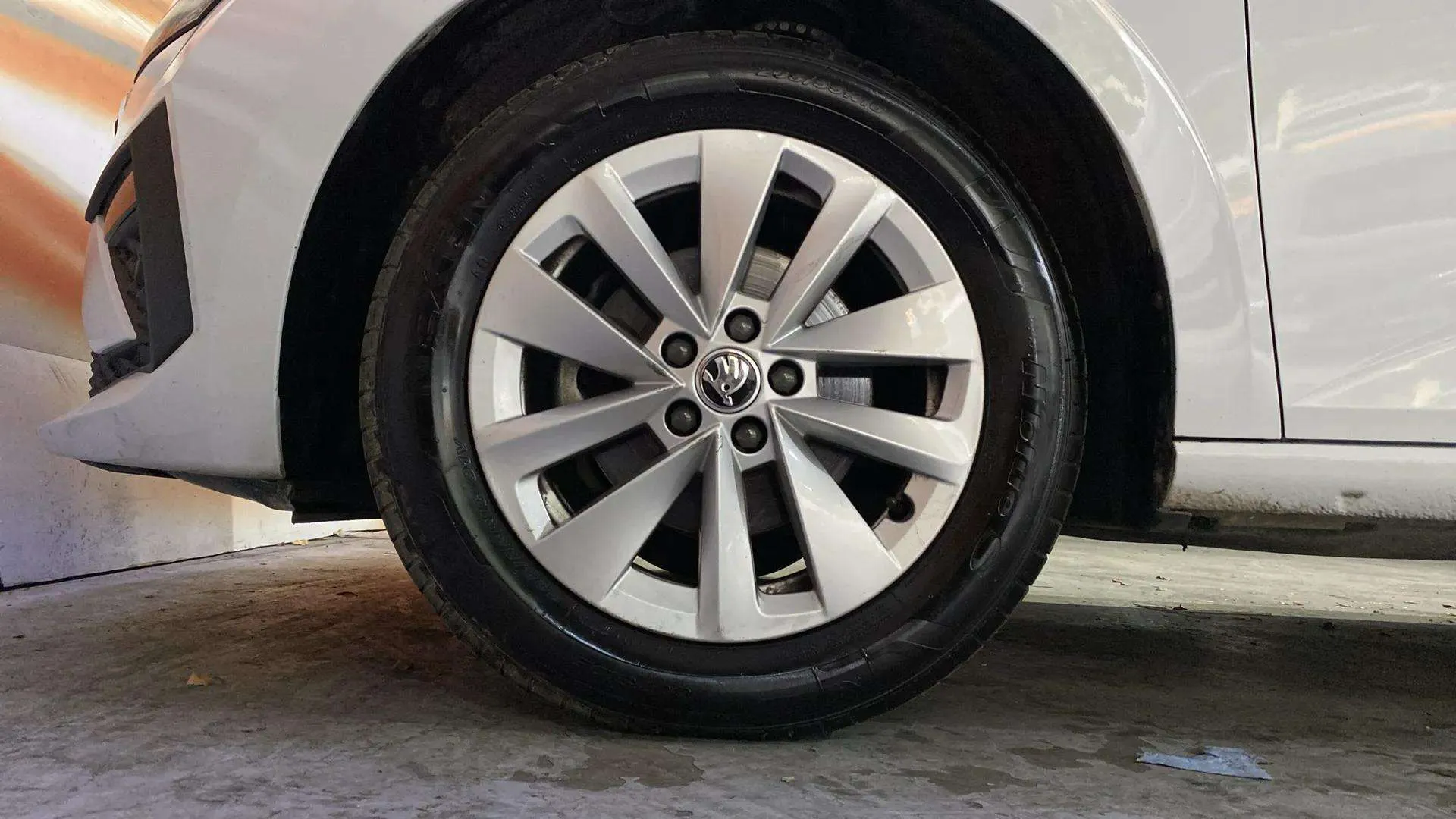 Škoda Scala 1.0 TSI Essence - foto 20