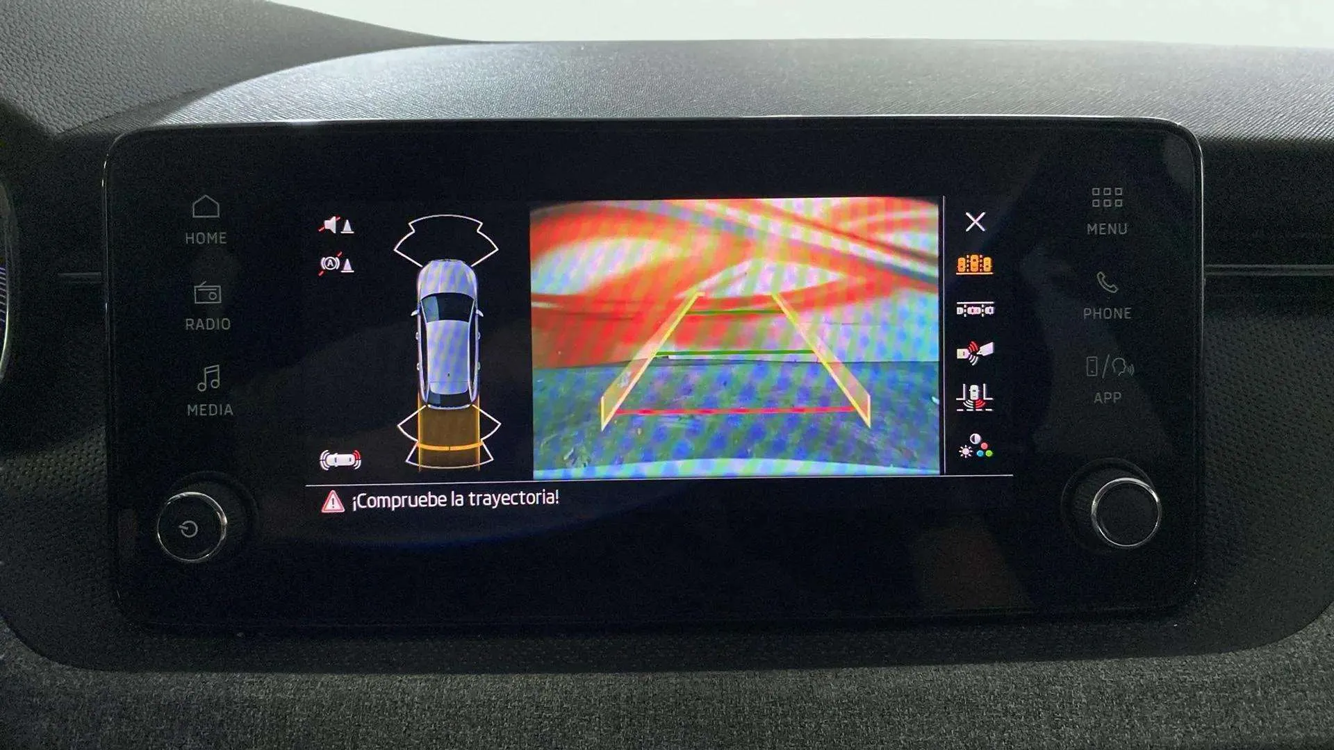 Škoda Scala 1.0 TSI Essence - foto 13