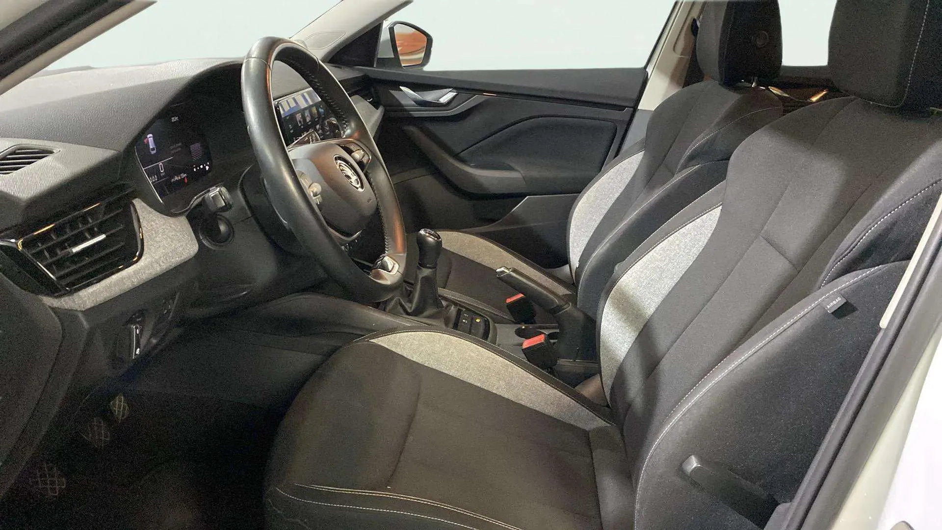 Škoda Scala 1.0 TSI Essence - foto 7