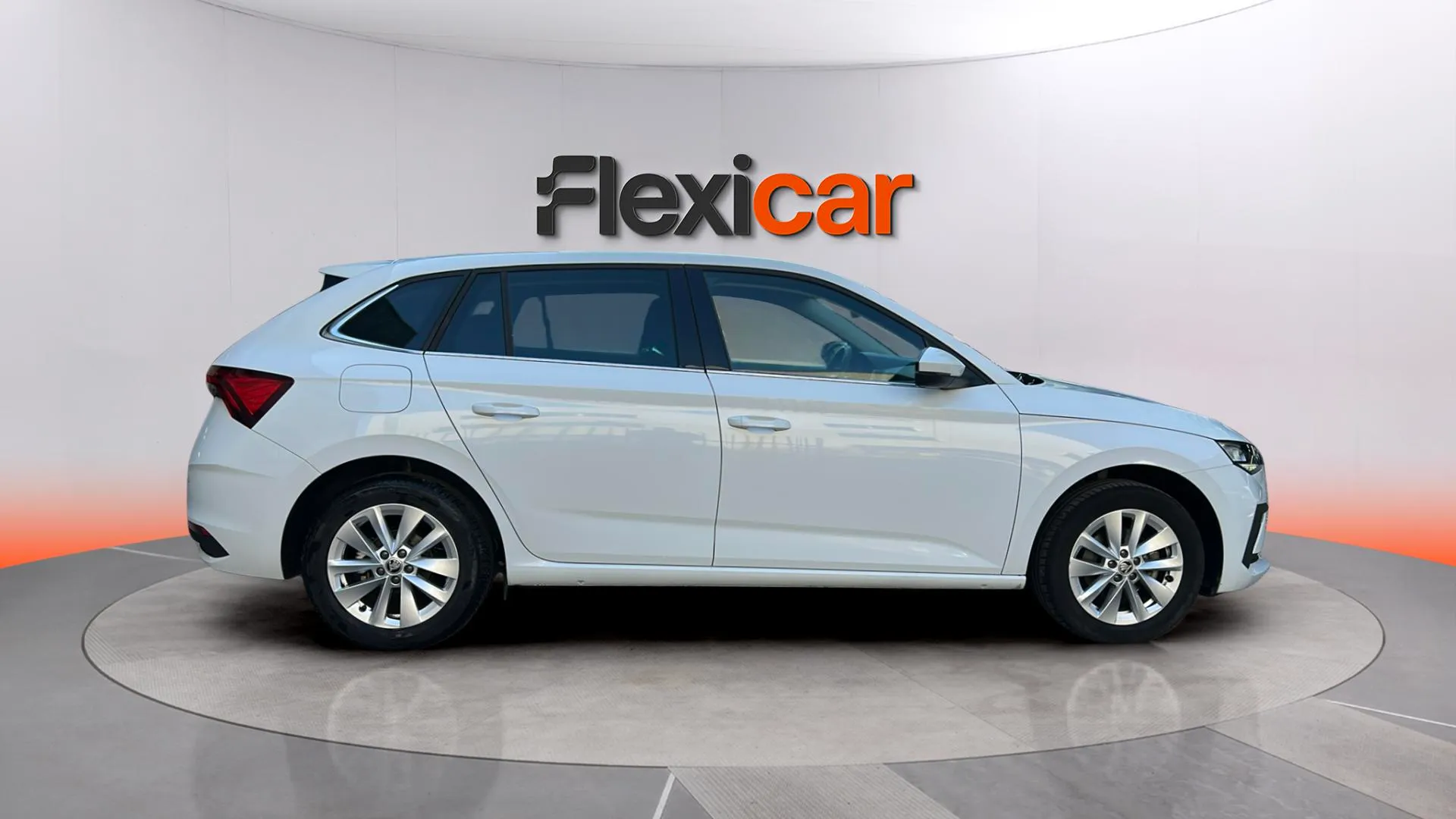 Škoda Scala 1.0 TSI DSG Selection - foto 8